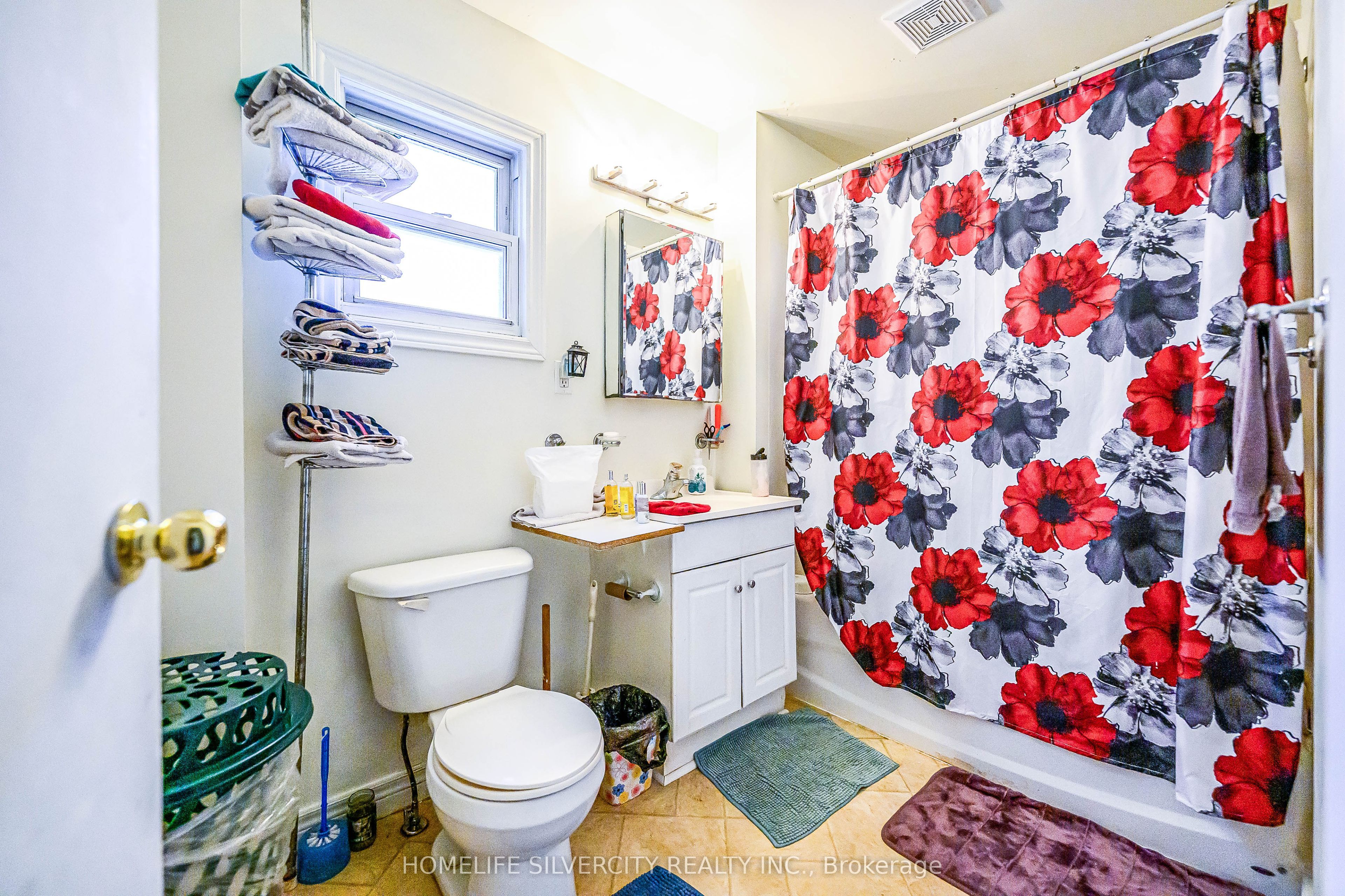 5537 Montrose Rd Property Photo 13