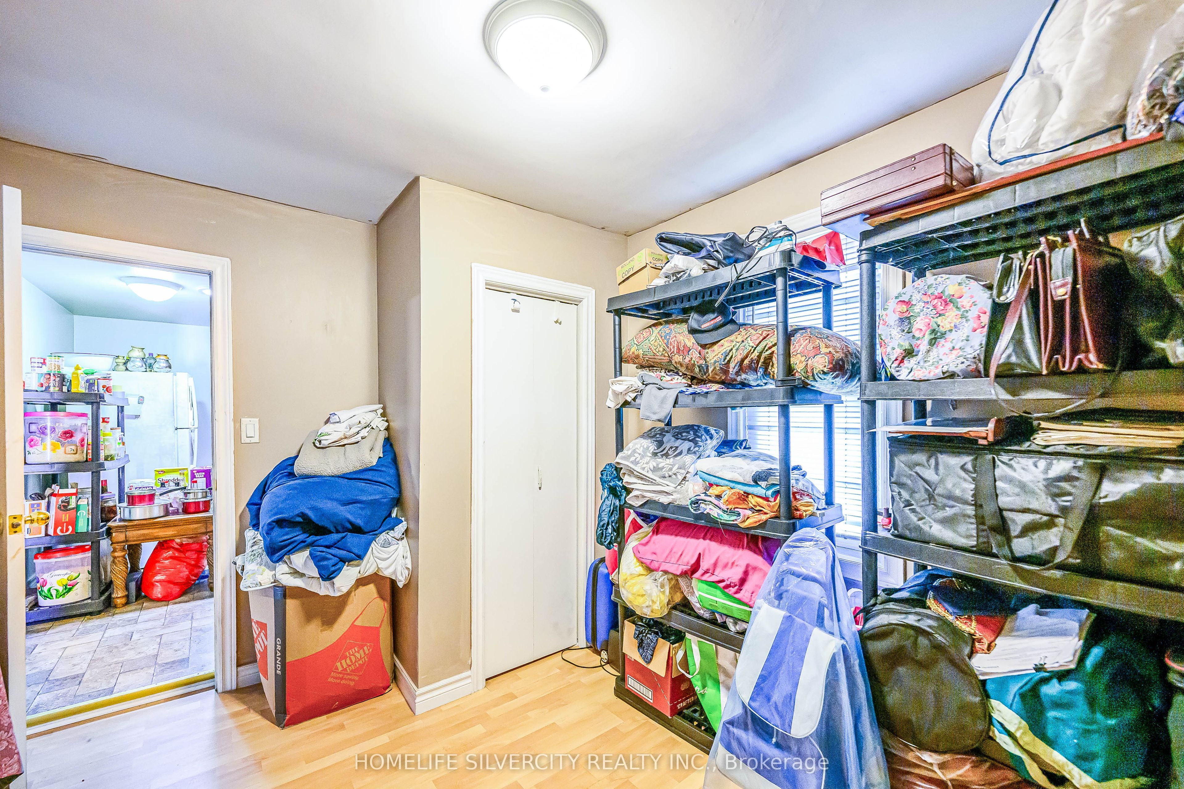 5537 Montrose Rd Property Photo 15
