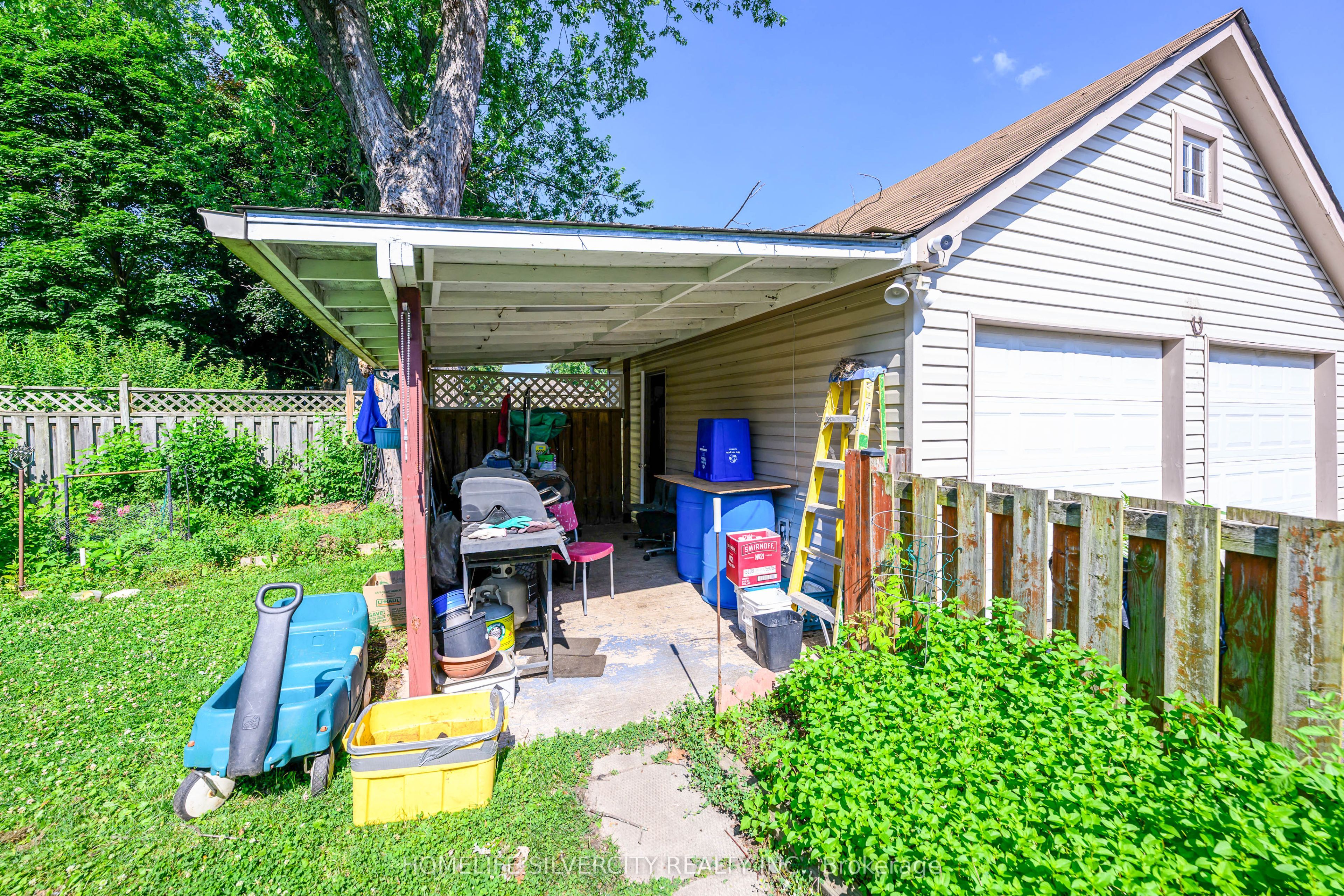5537 Montrose Rd Property Photo 20