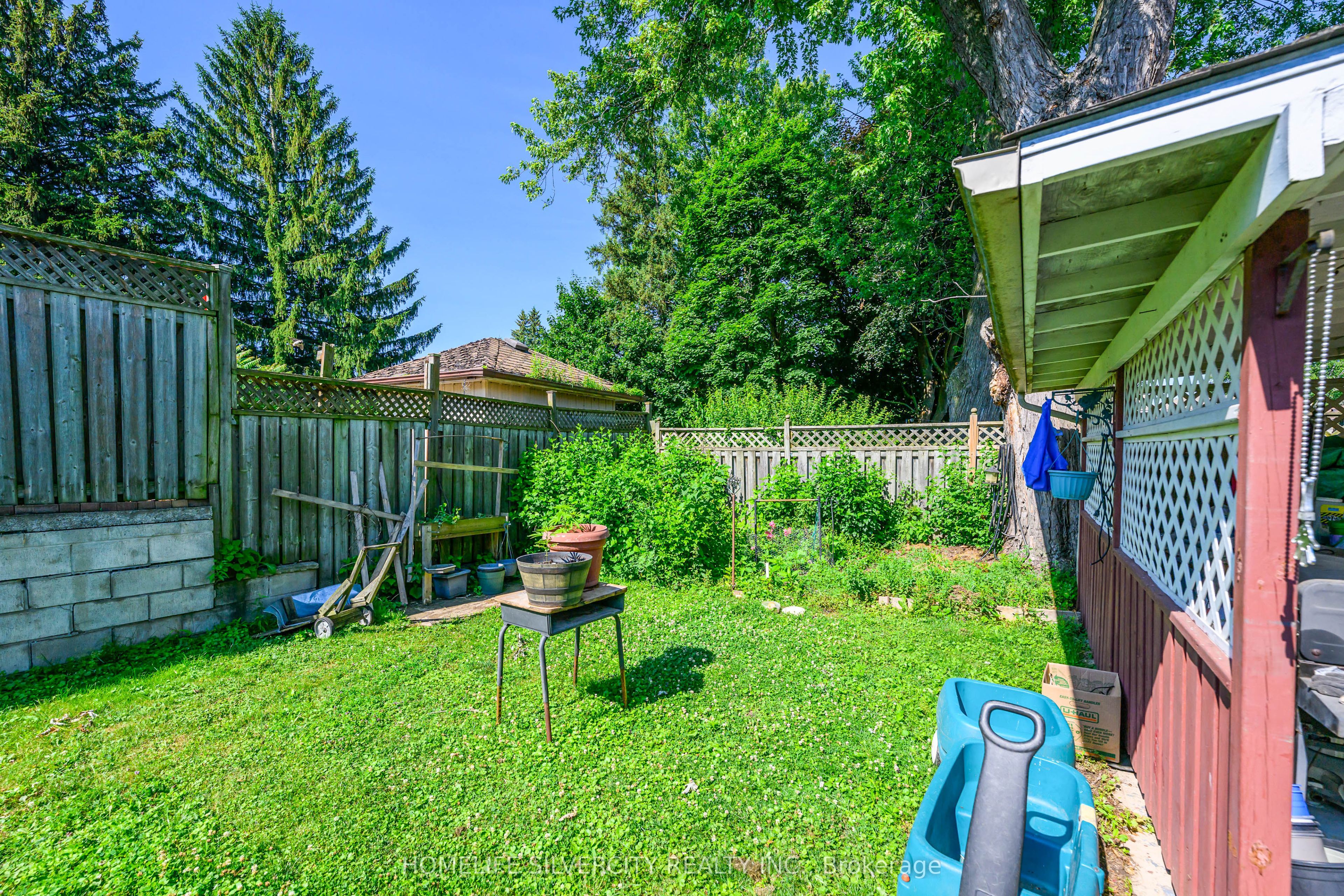 5537 Montrose Rd Property Photo 21