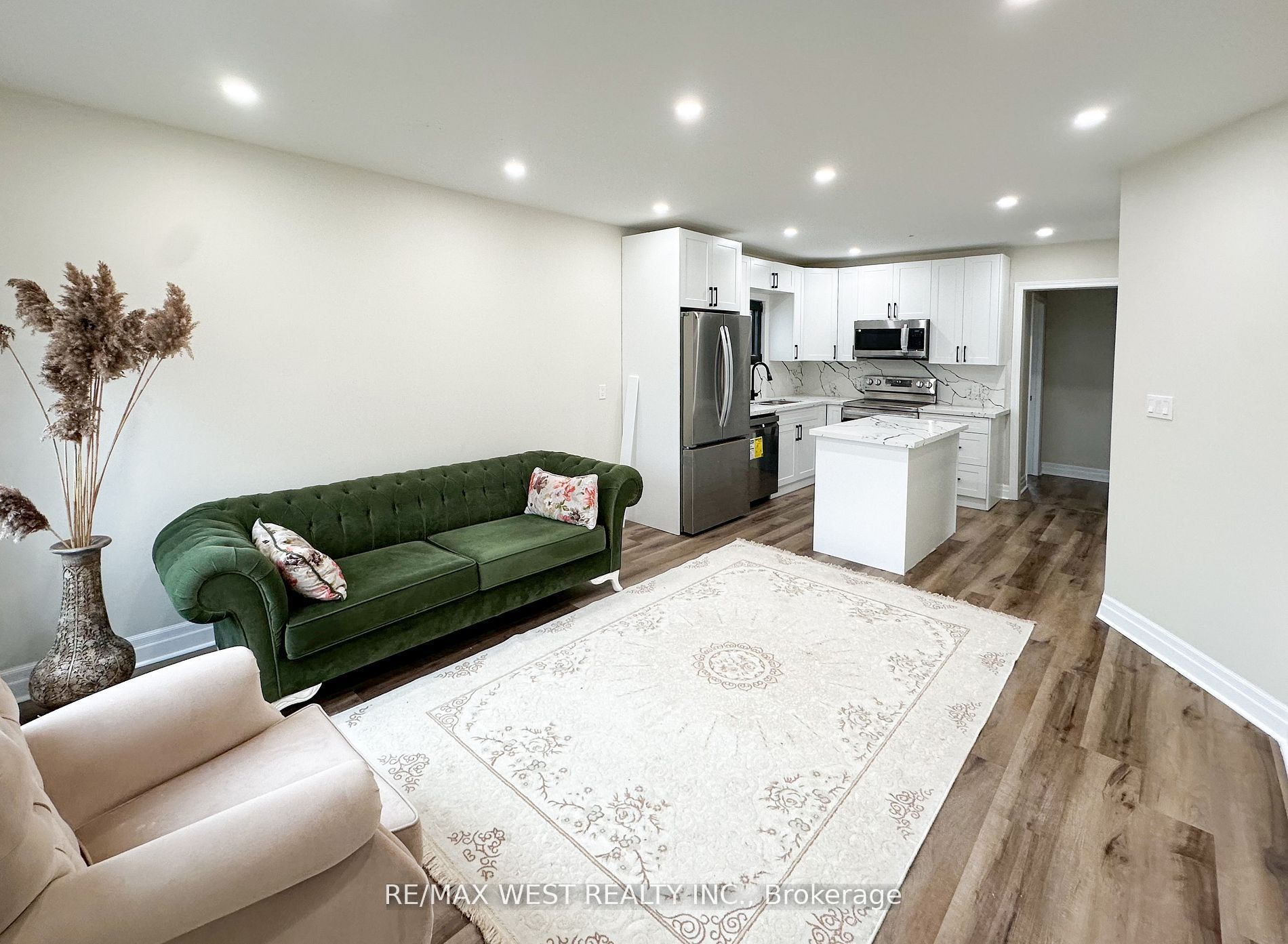 28 Concord Avenue Property Photo 8