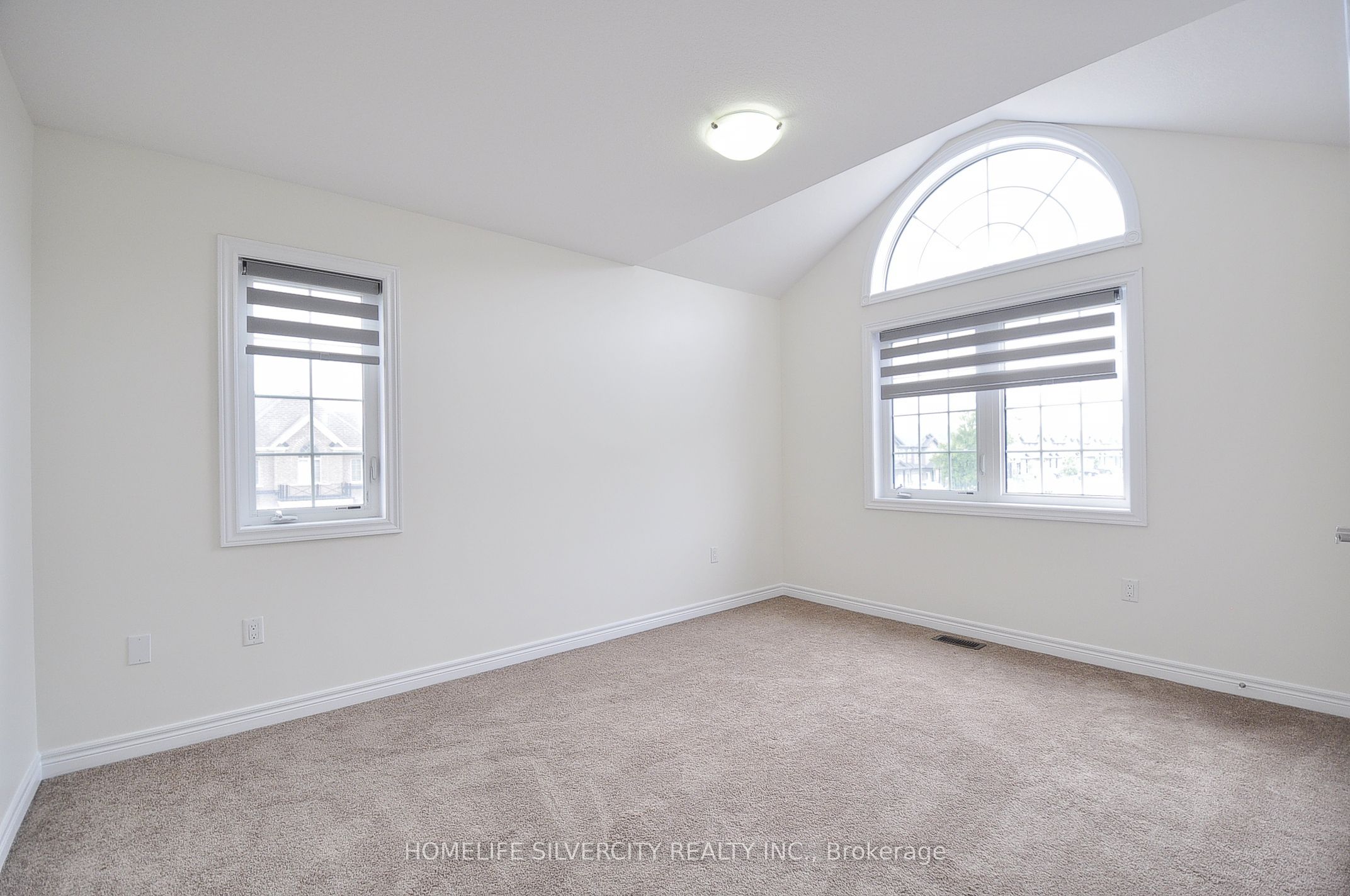 470 Thompson Street Property Photo 21