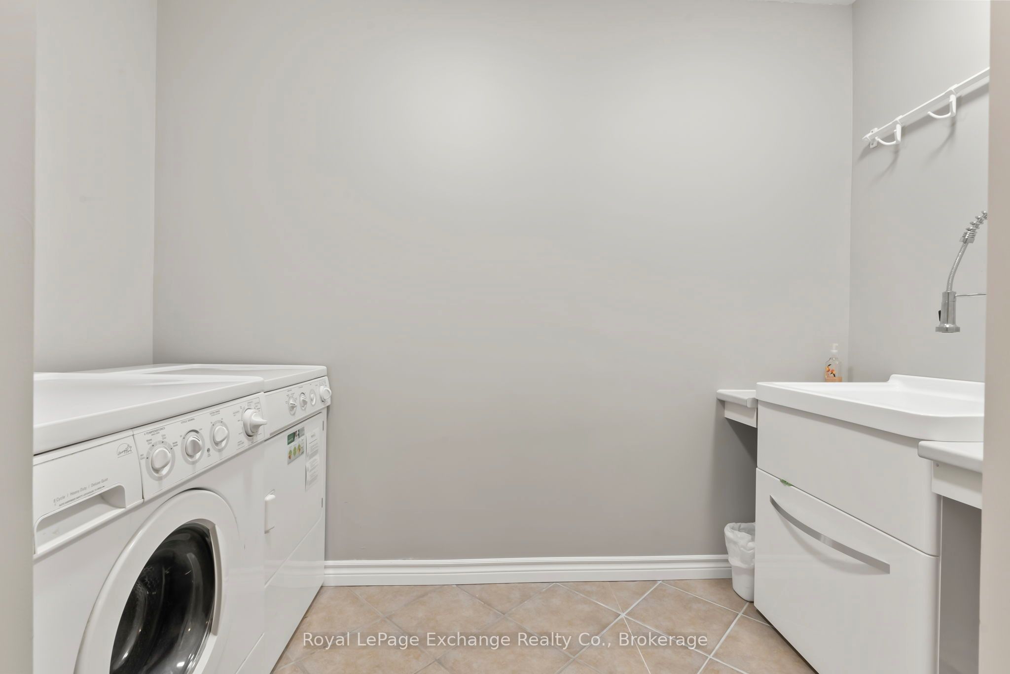 71 Upper Lorne Beach Road Property Photo 24