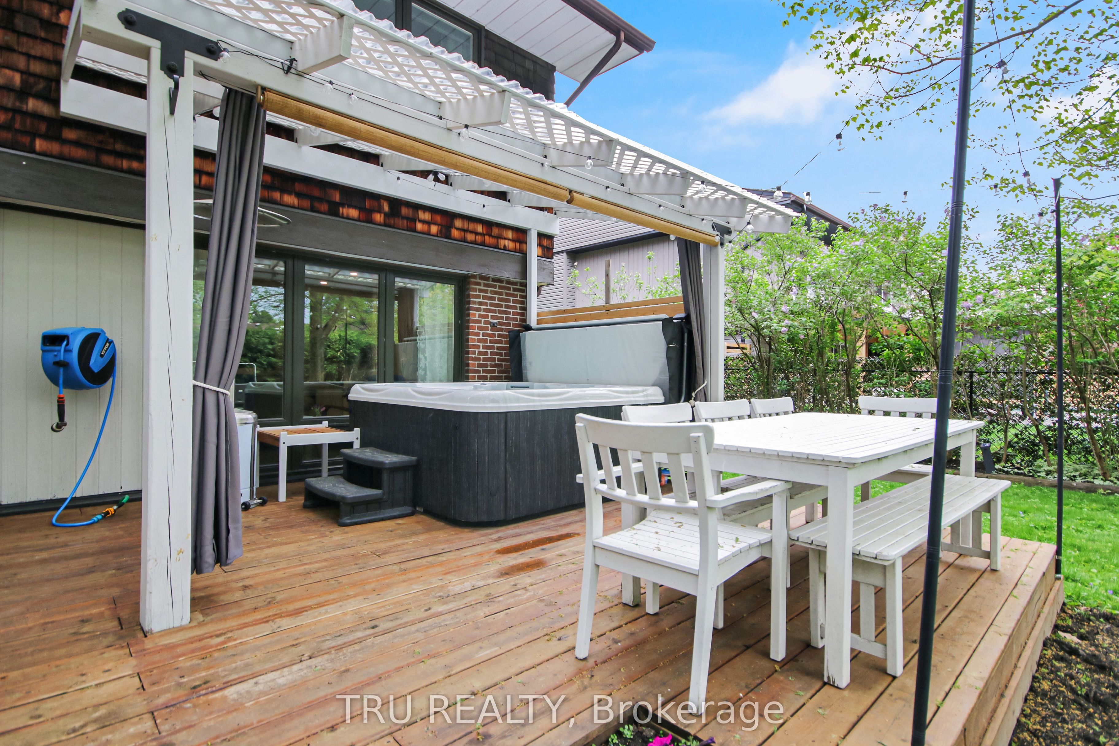 36 Varley Dr Property Photo 19