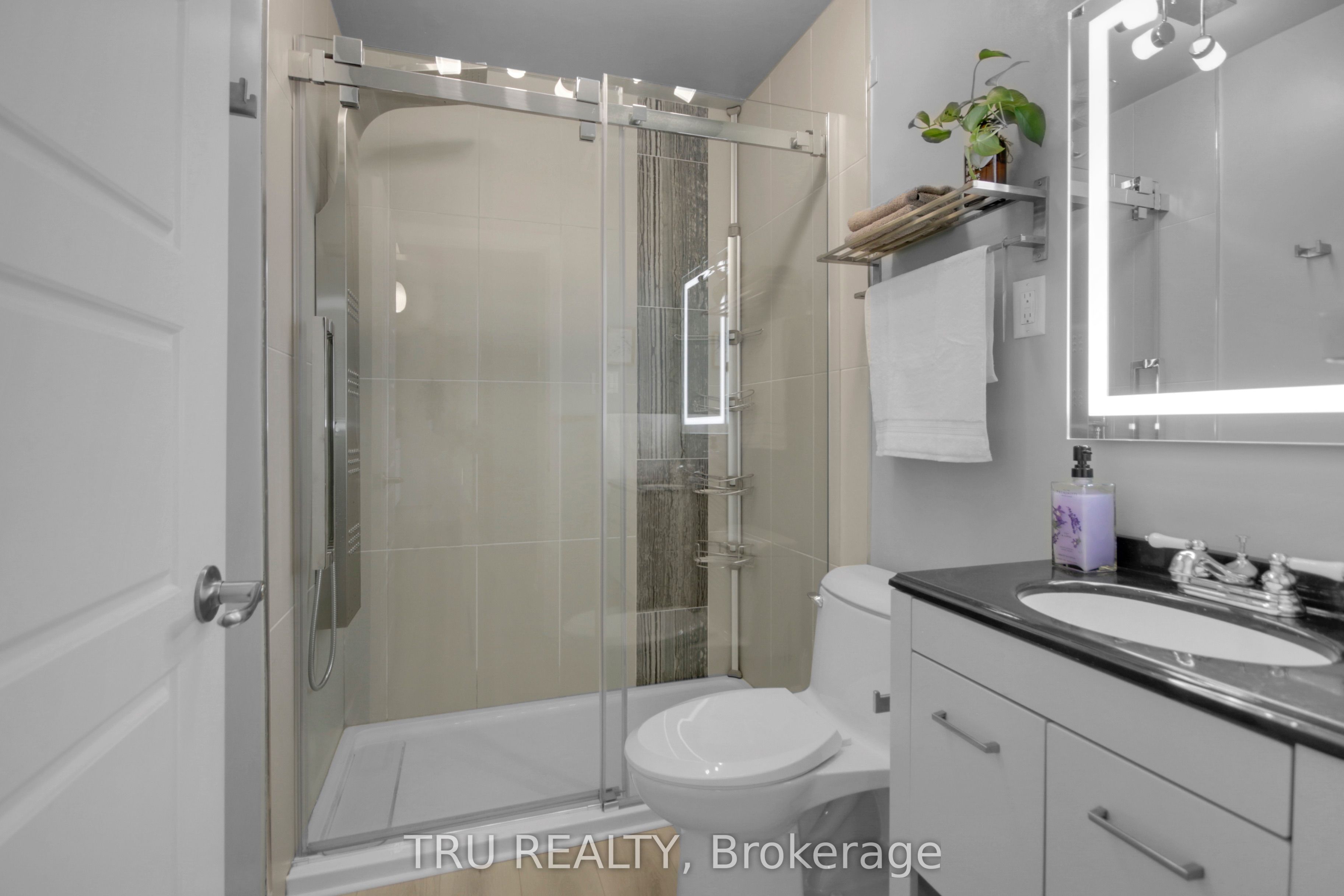 36 Varley Dr Property Photo 21