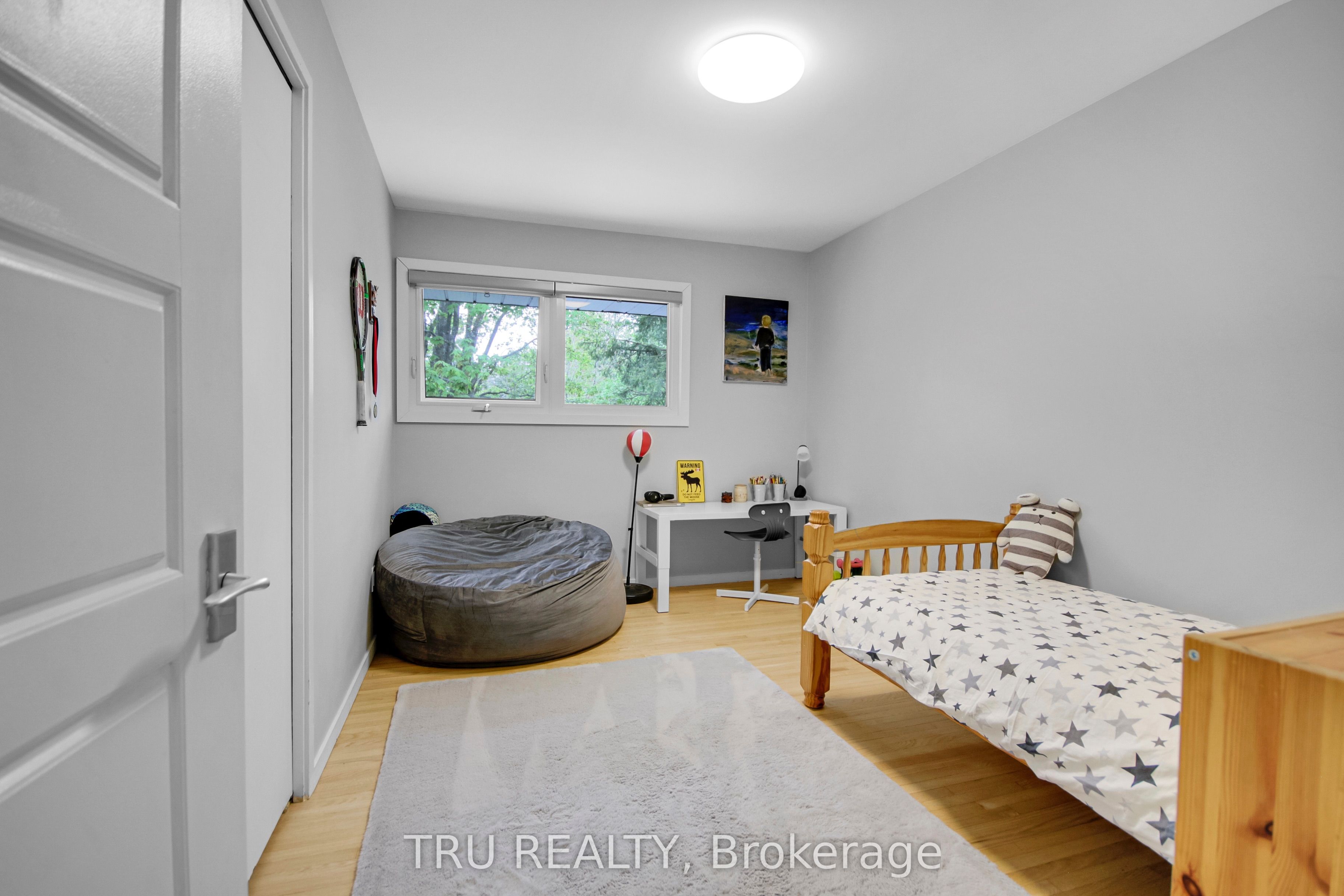 36 Varley Dr Property Photo 34