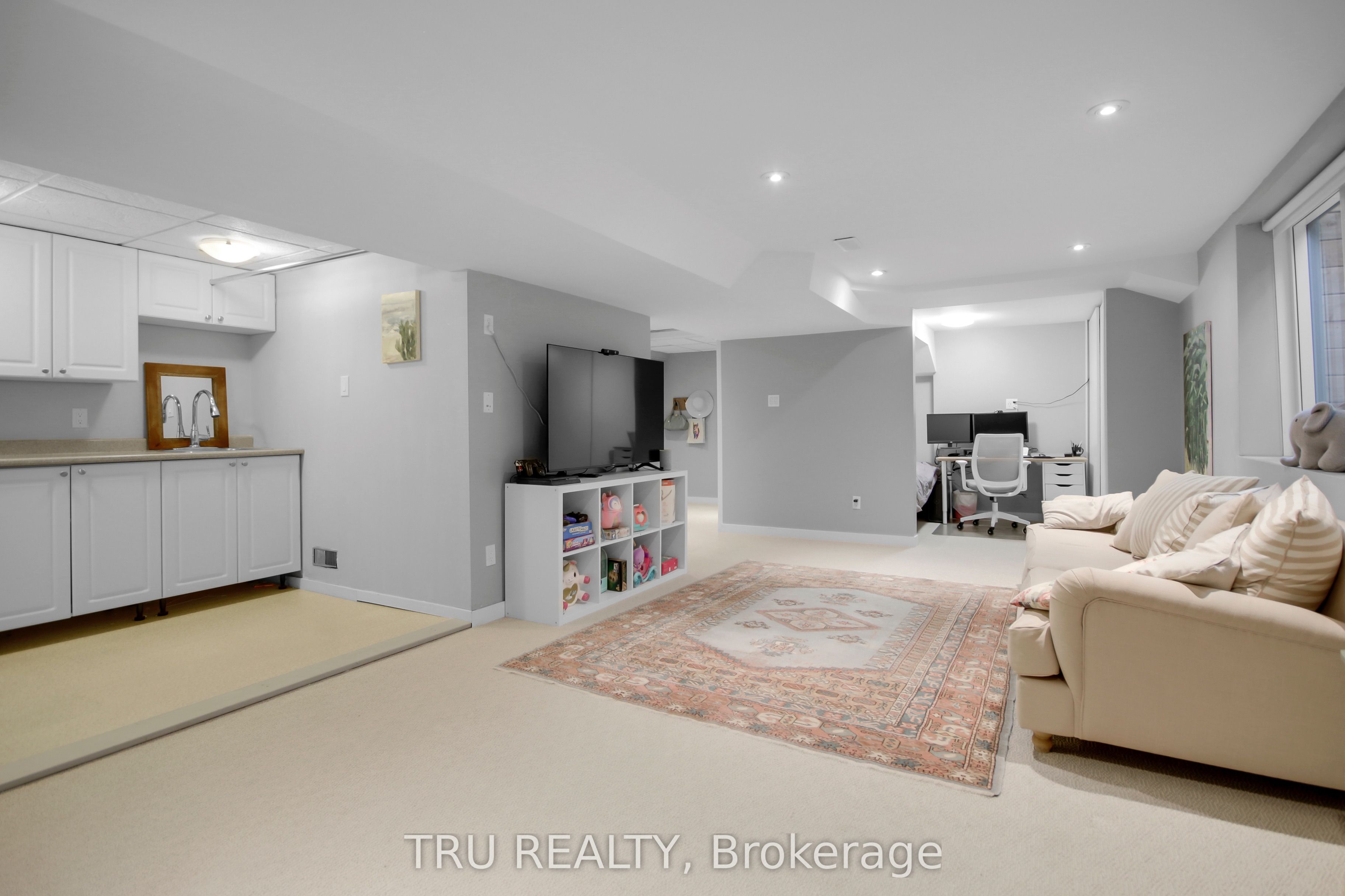 36 Varley Dr Property Photo 39