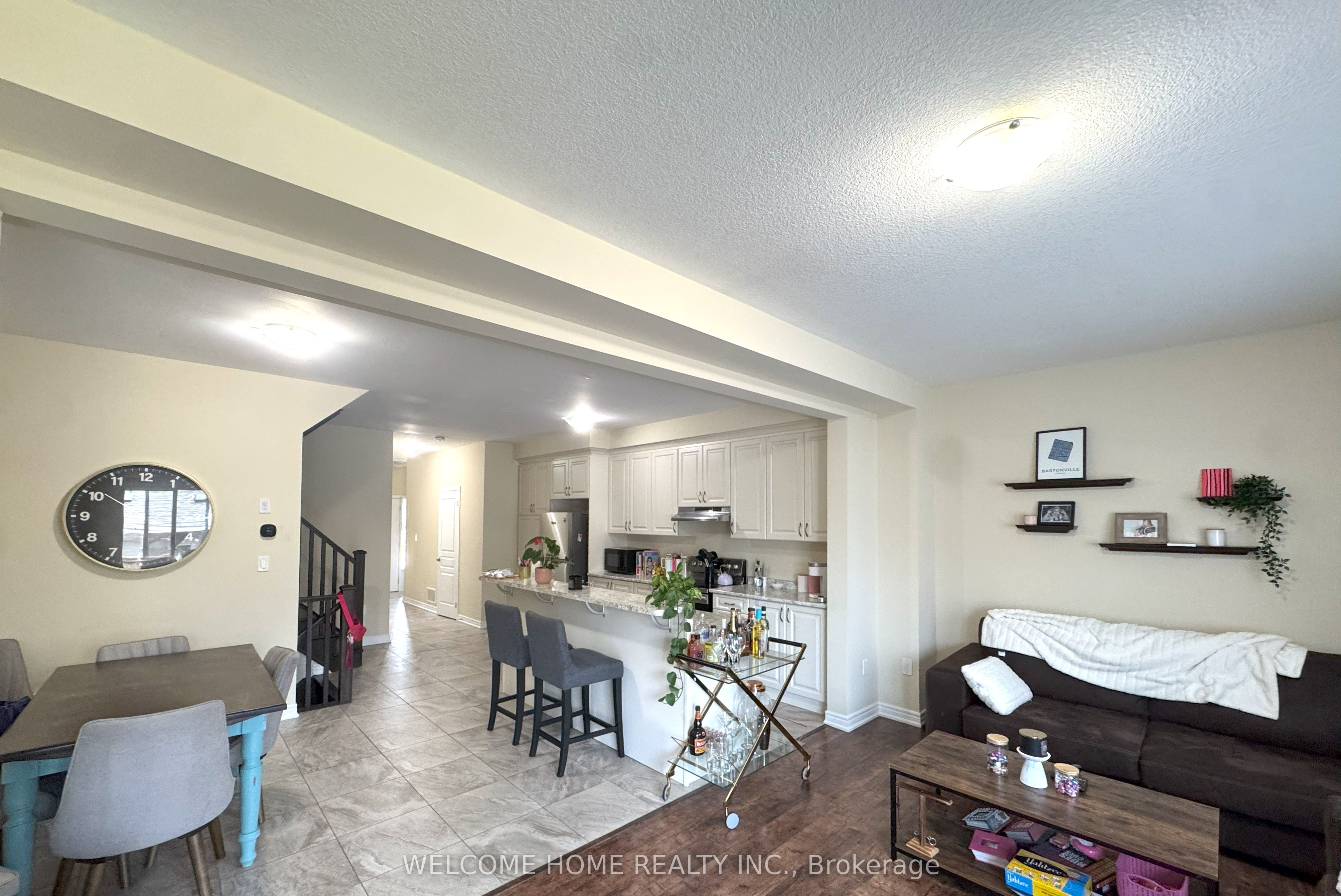 65 Bradbury Rd Property Photo 2