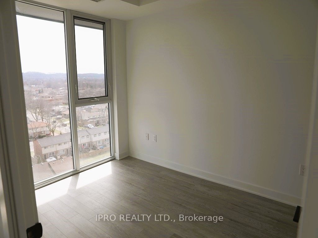 2782 Barton Street 903 Property Photo 8