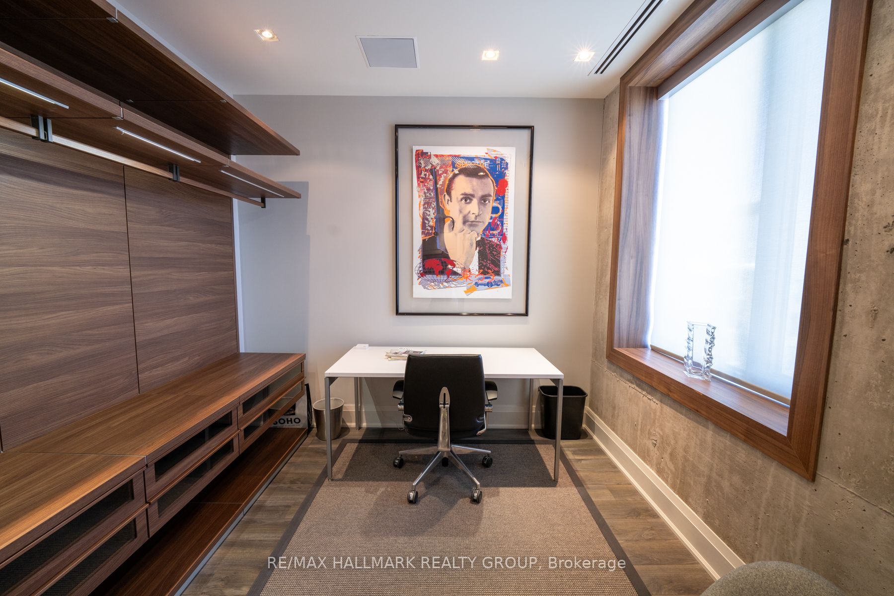 300 Lisgar St Property Photo 15