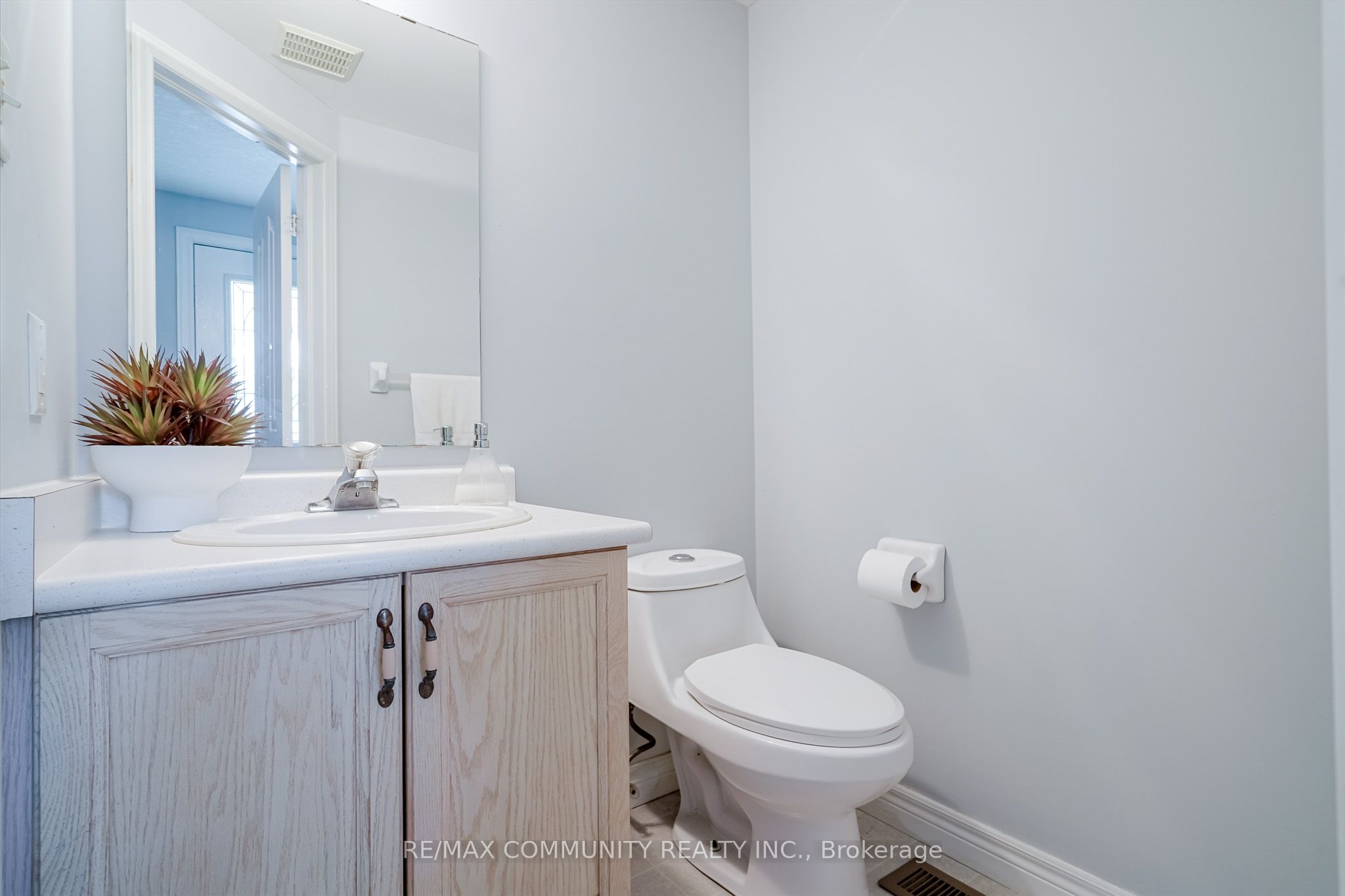 650 Spinnaker Crescent Property Photo 20
