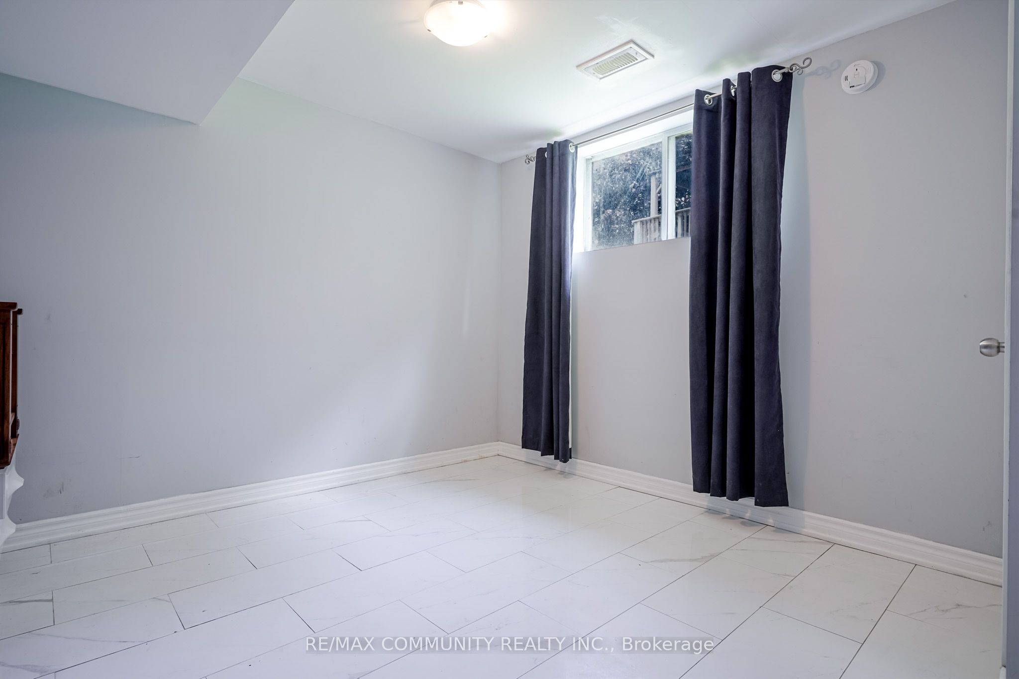 650 Spinnaker Crescent Property Photo 40