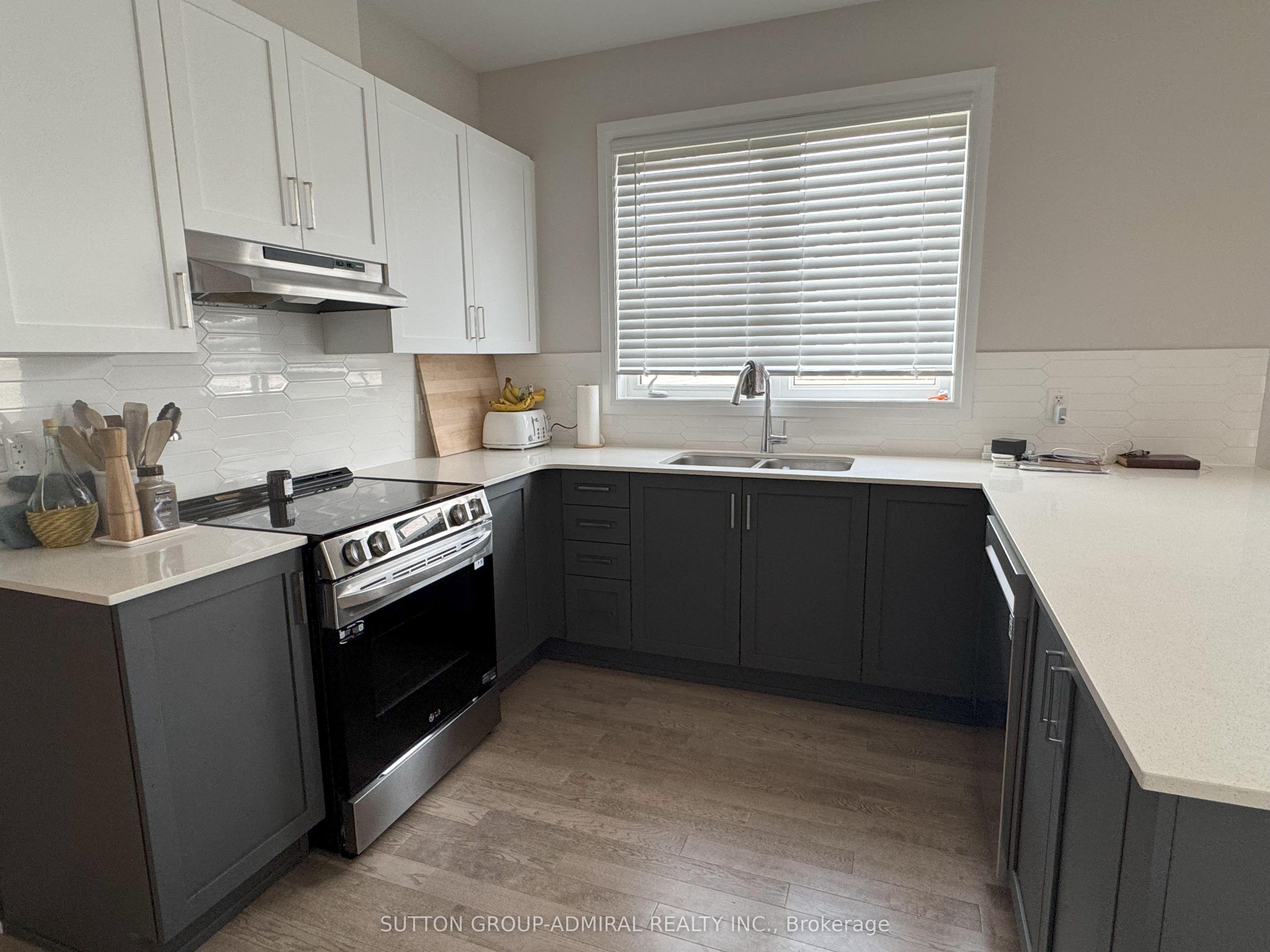 757 Eminence St Property Photo 6
