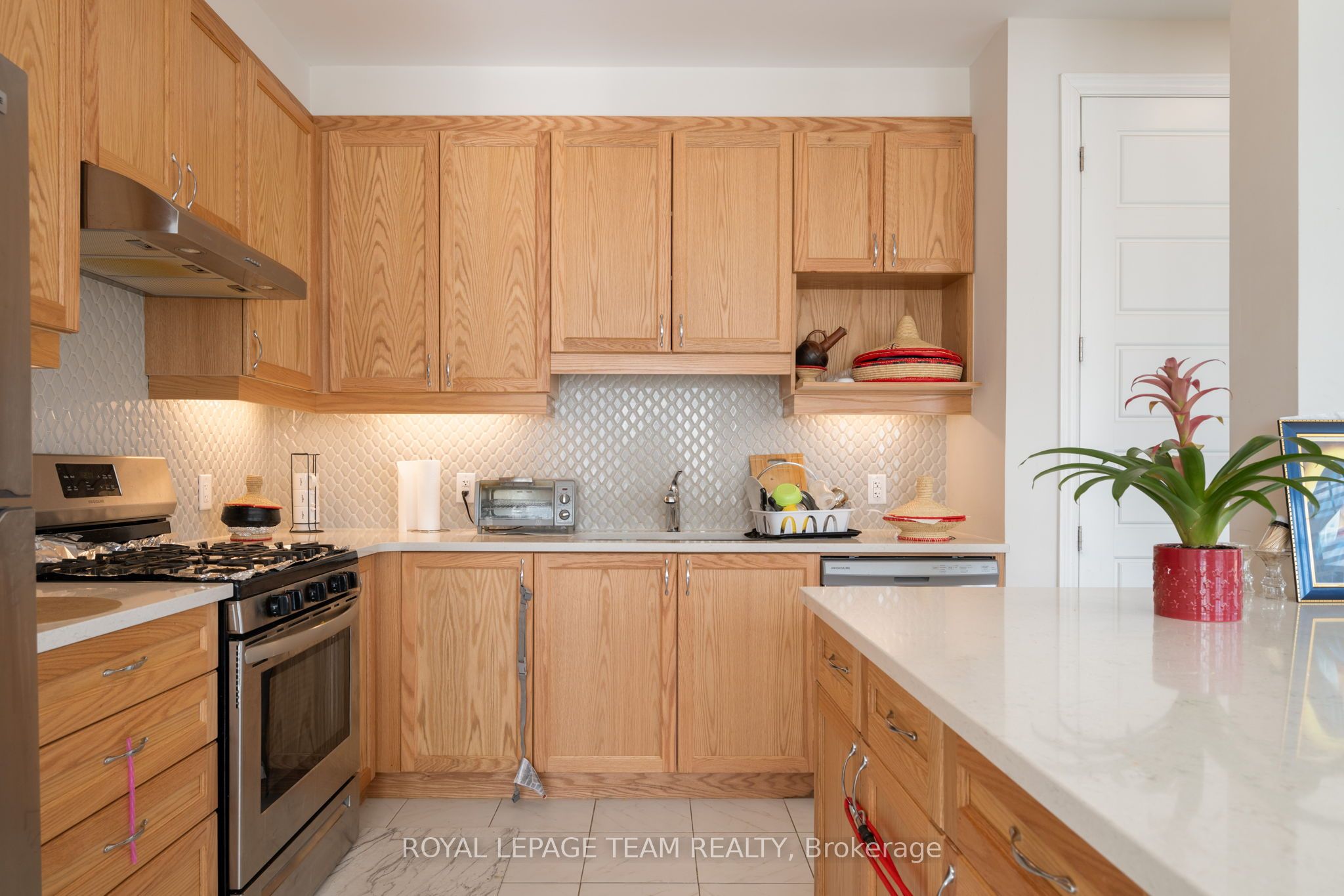 741 Derreen Avenue Property Photo 15