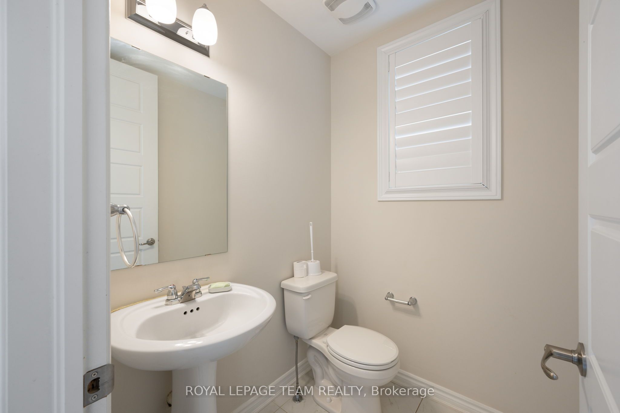 741 Derreen Avenue Property Photo 24