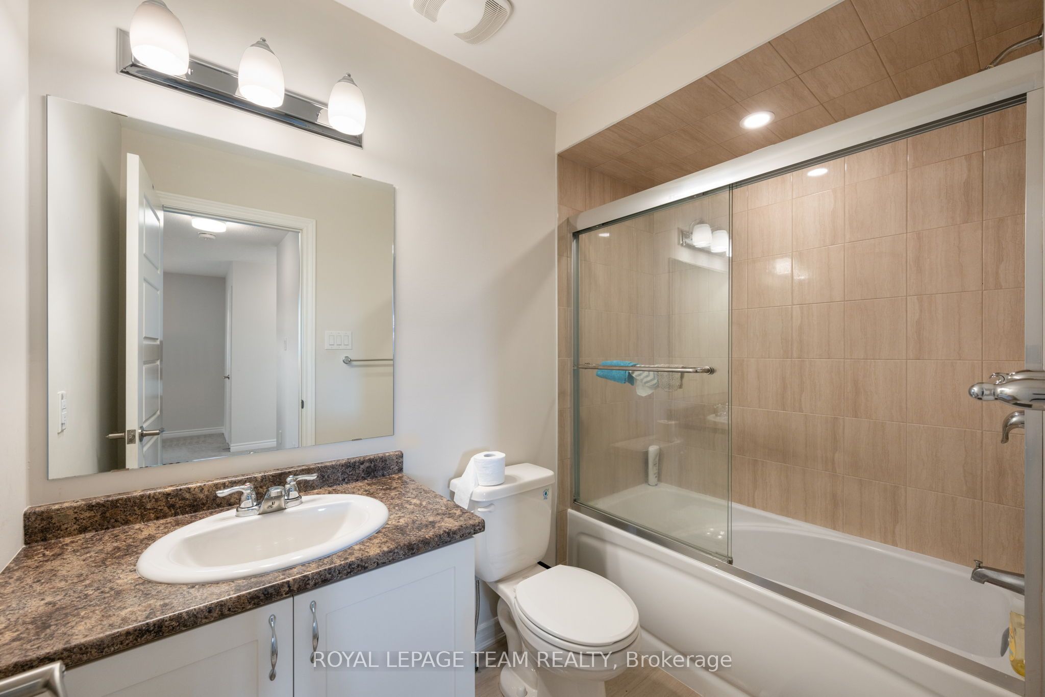 741 Derreen Avenue Property Photo 30