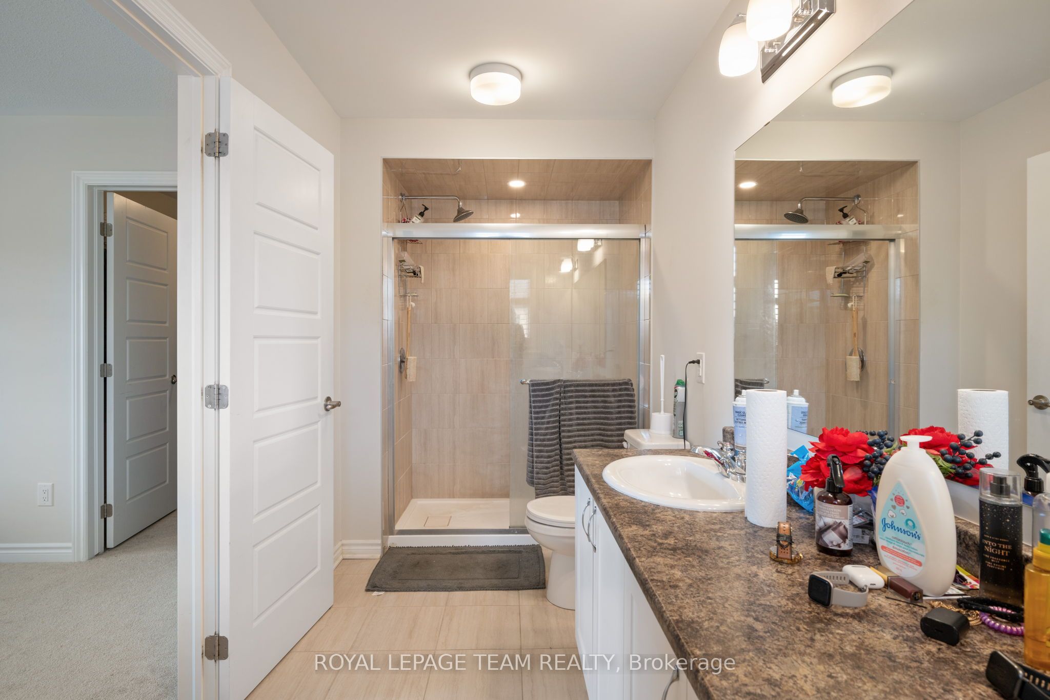 741 Derreen Avenue Property Photo 37