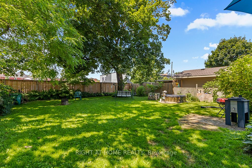 #1 - 774 4th Avenue Property Photo 22
