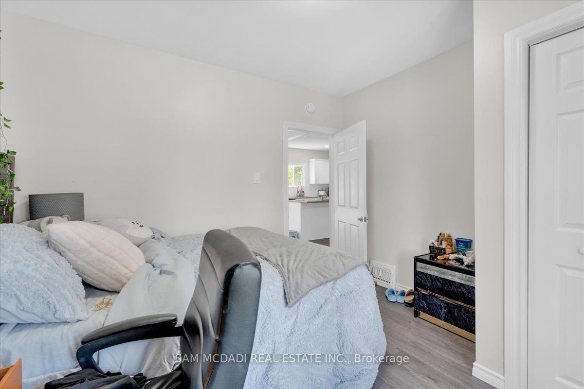 4088 Broughton Ave Property Photo 12