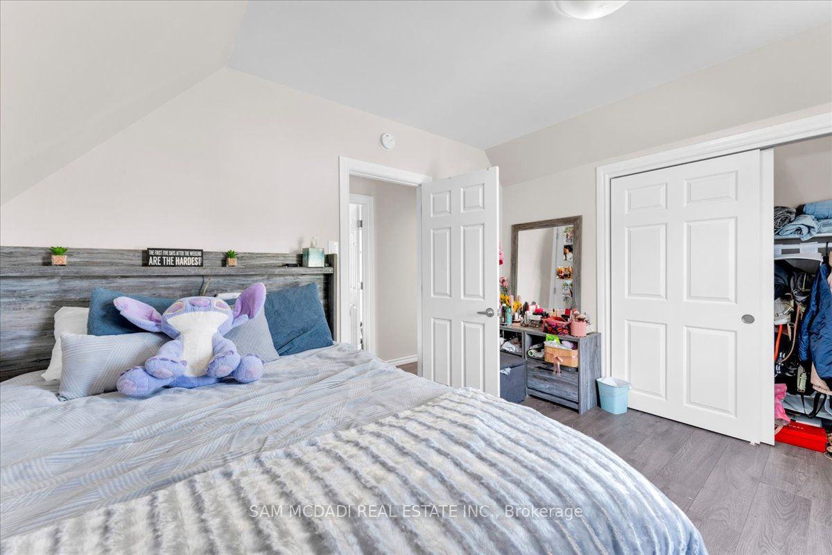 4088 Broughton Ave Property Photo 19
