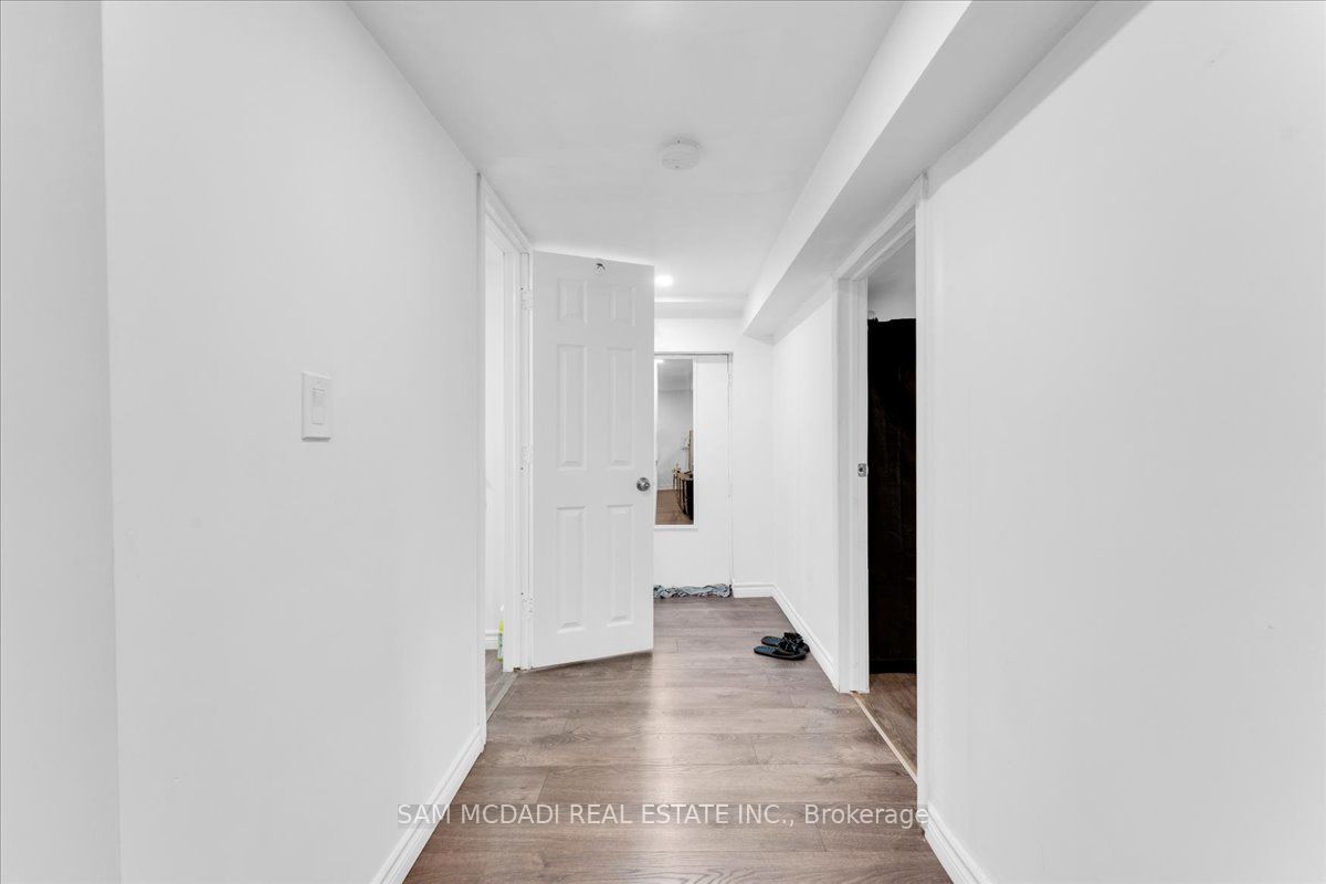 4088 Broughton Ave Property Photo 31