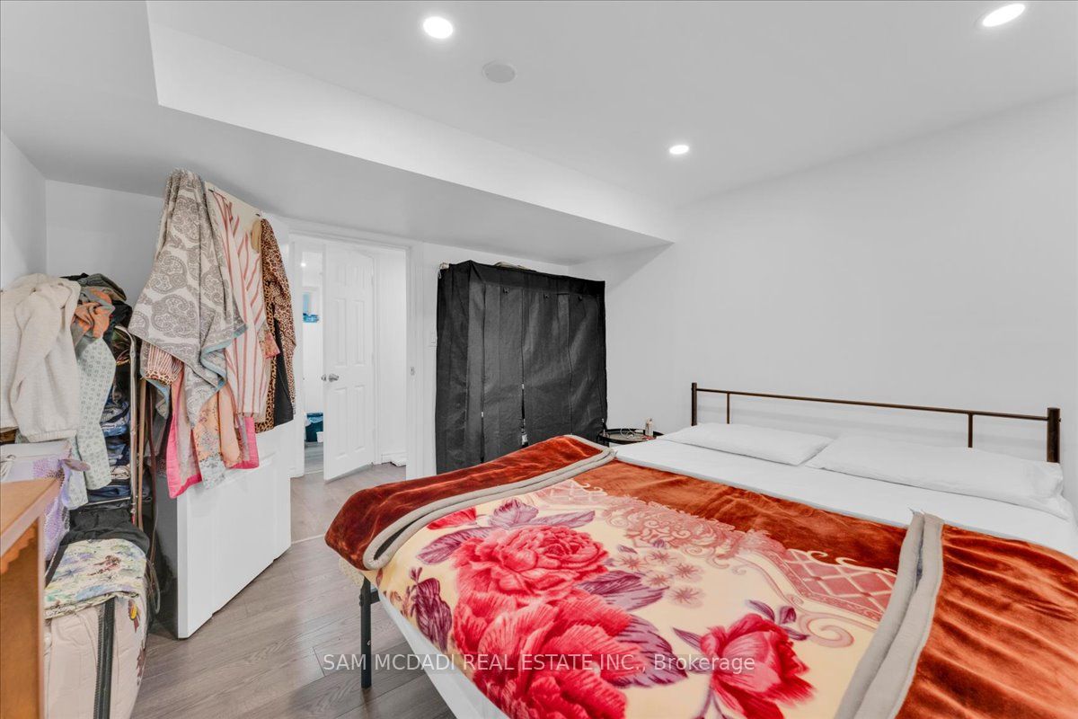 4088 Broughton Ave Property Photo 33