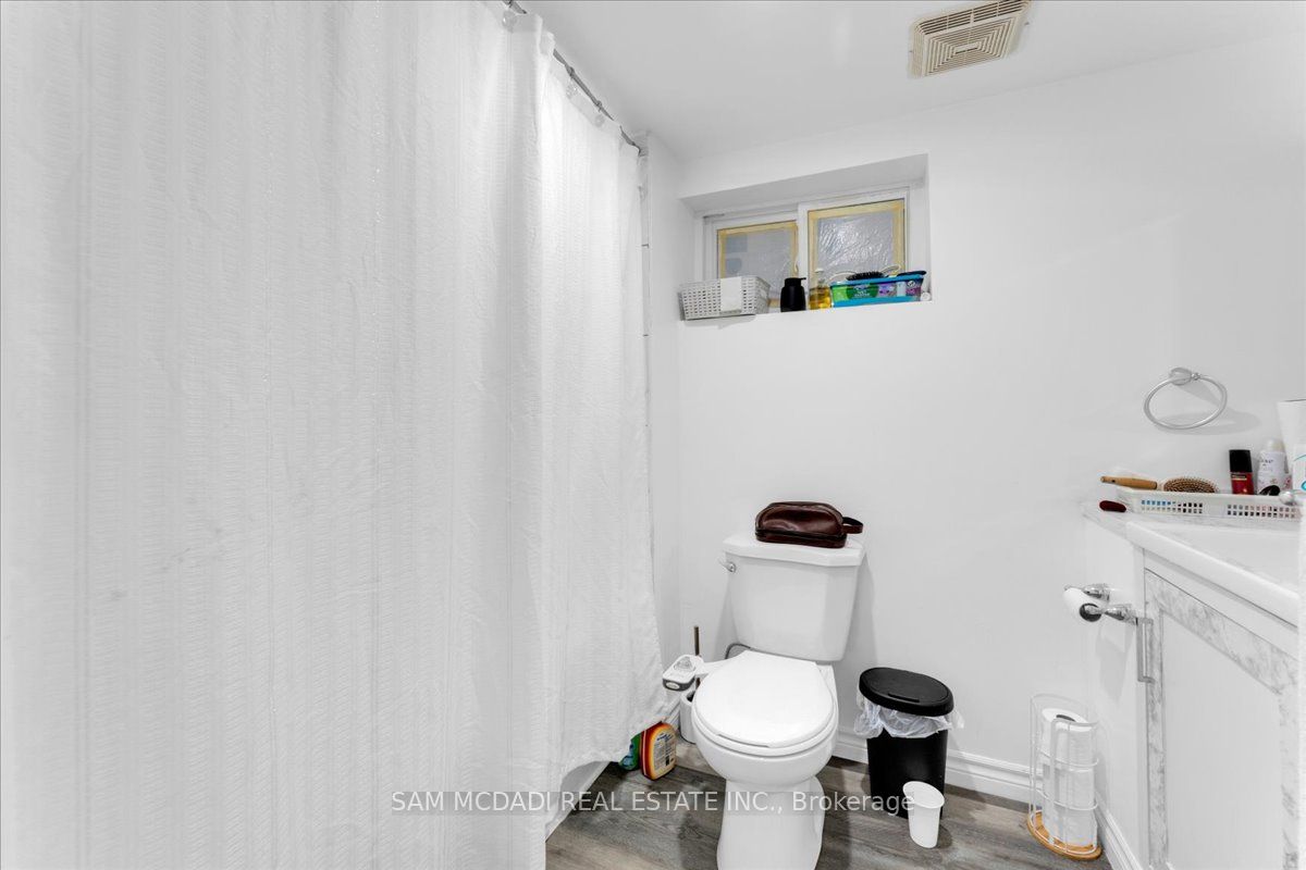 4088 Broughton Ave Property Photo 35