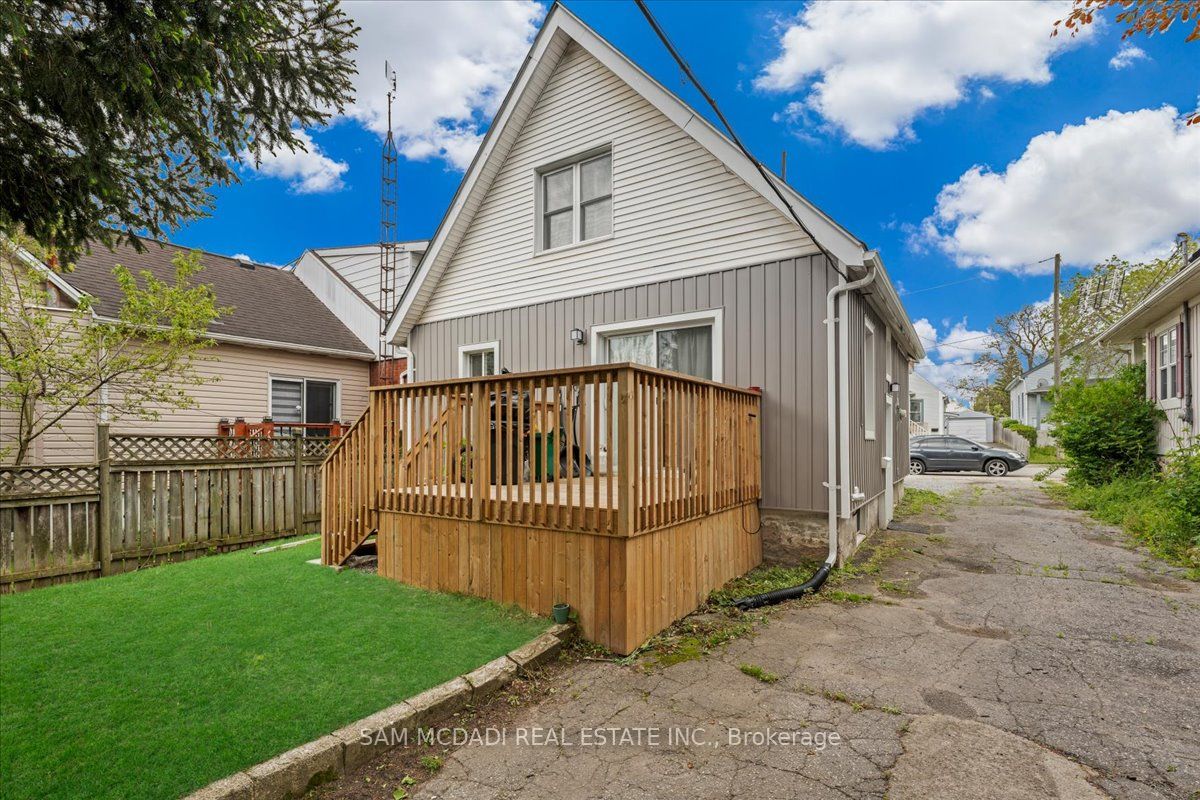 4088 Broughton Ave Property Photo 36
