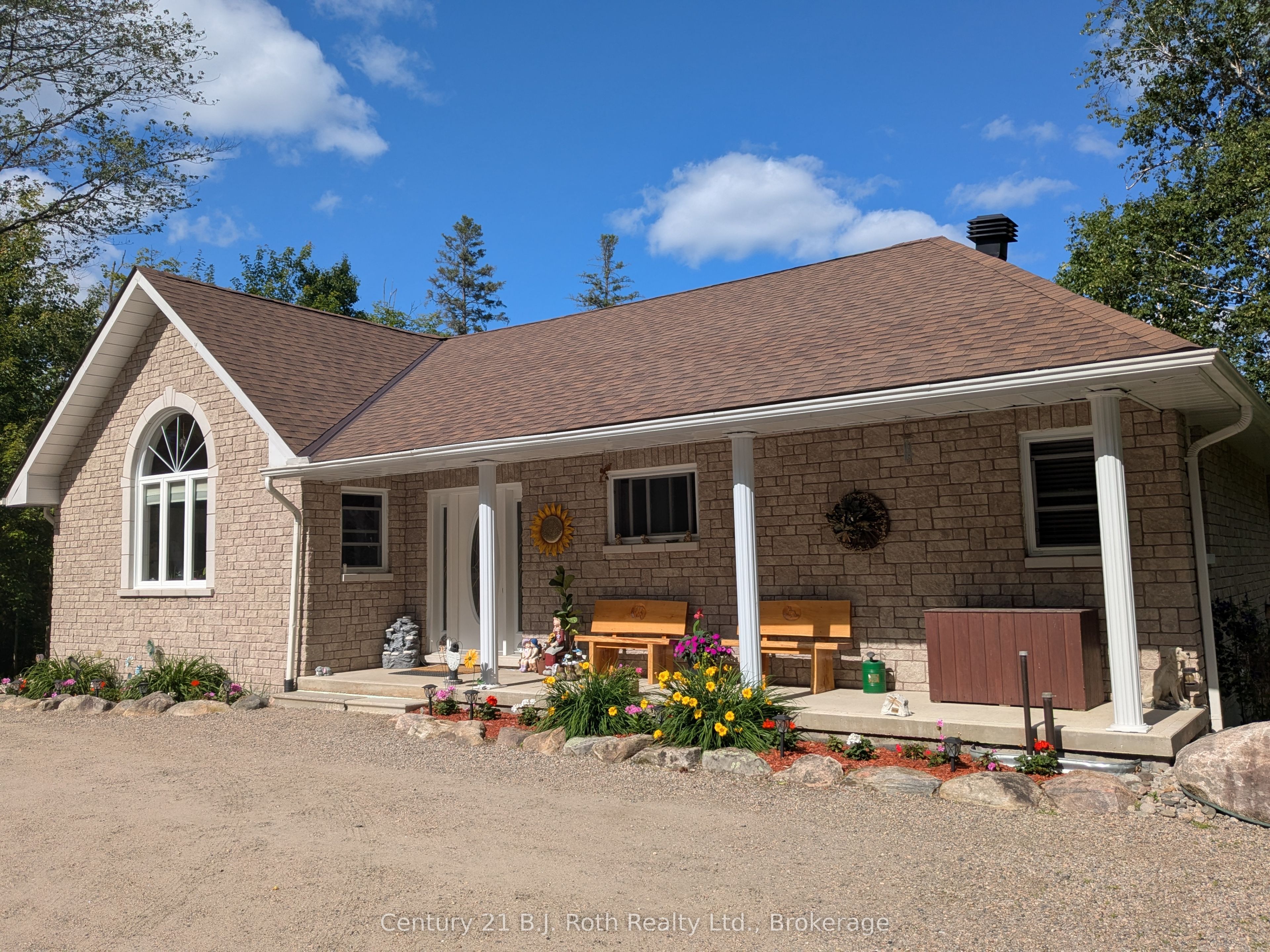 77 Holden Road Property Photo 1