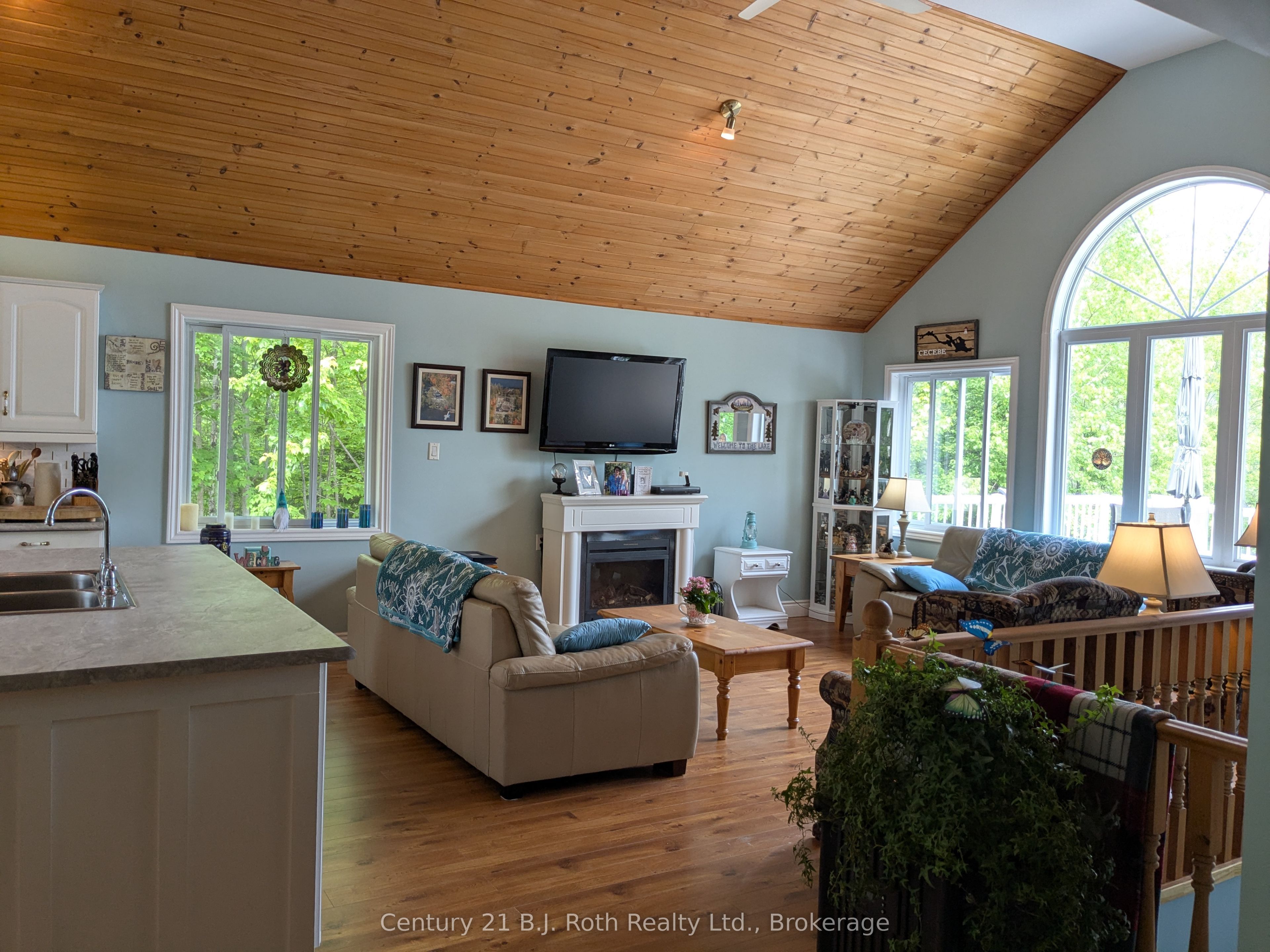 77 Holden Road Property Photo 16