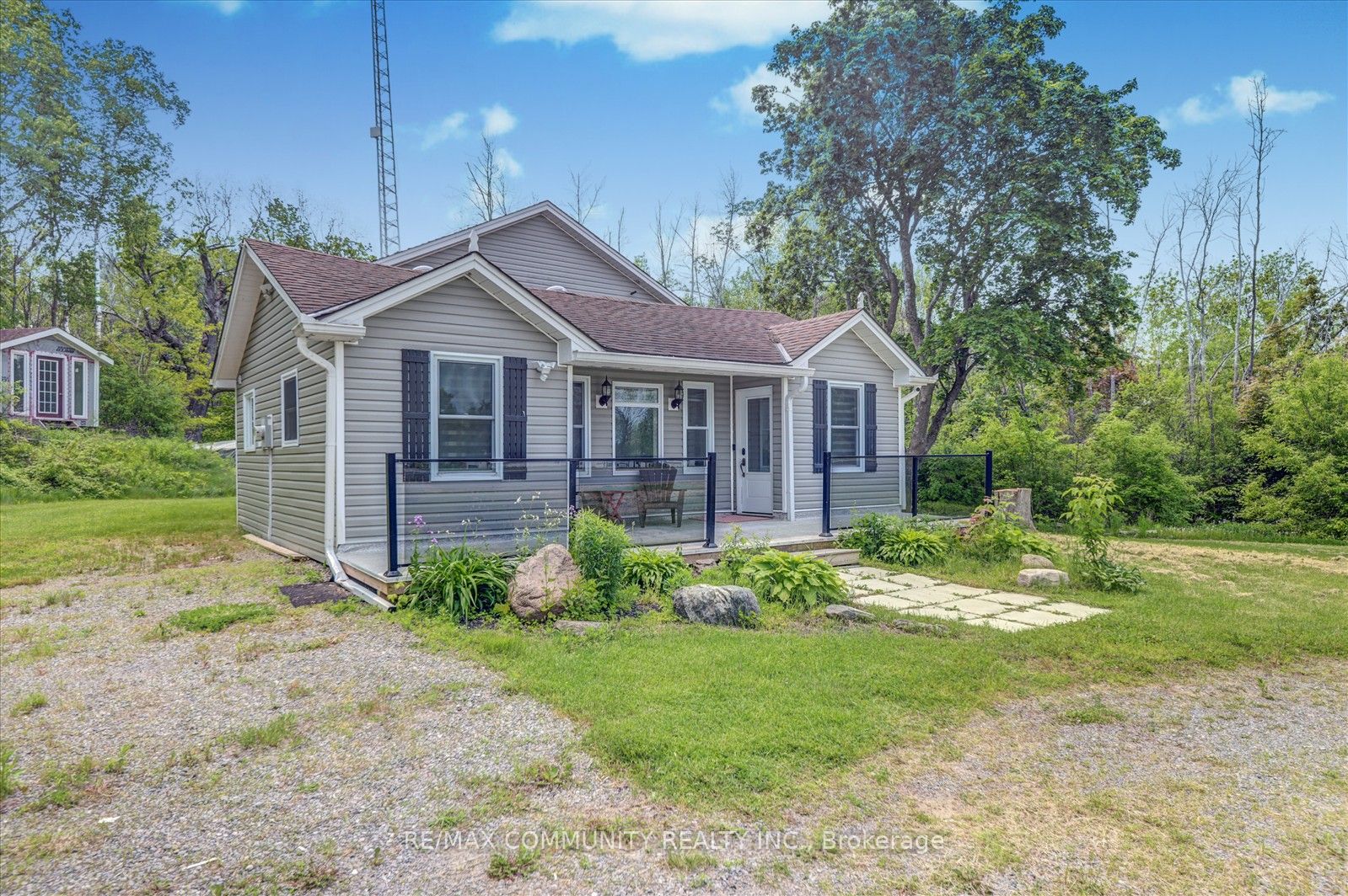 5661 Rice Lake Scenic Drive Property Photo 3