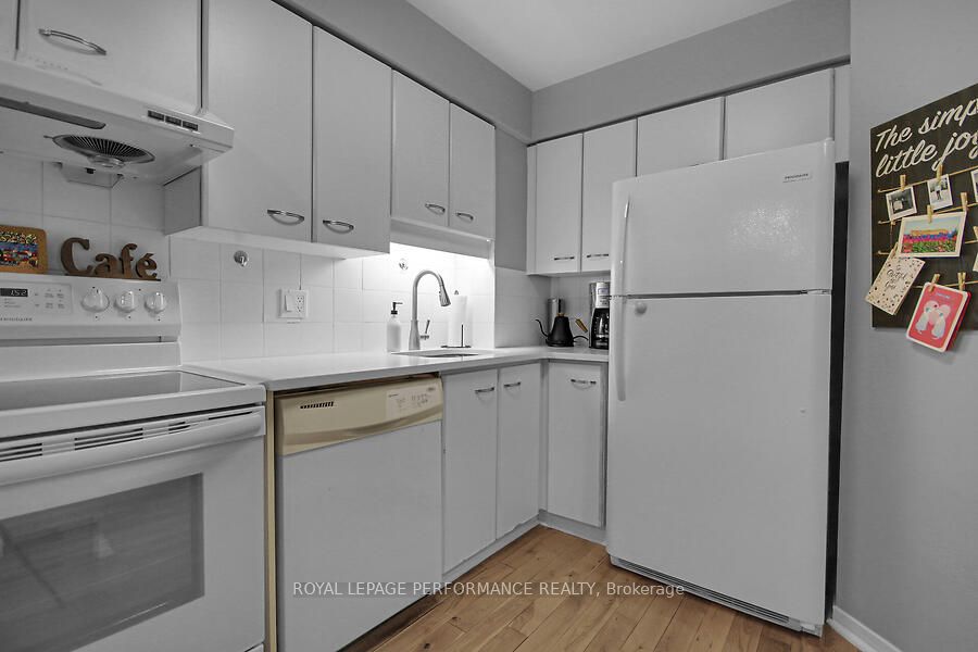402 Briston Private Property Photo 11
