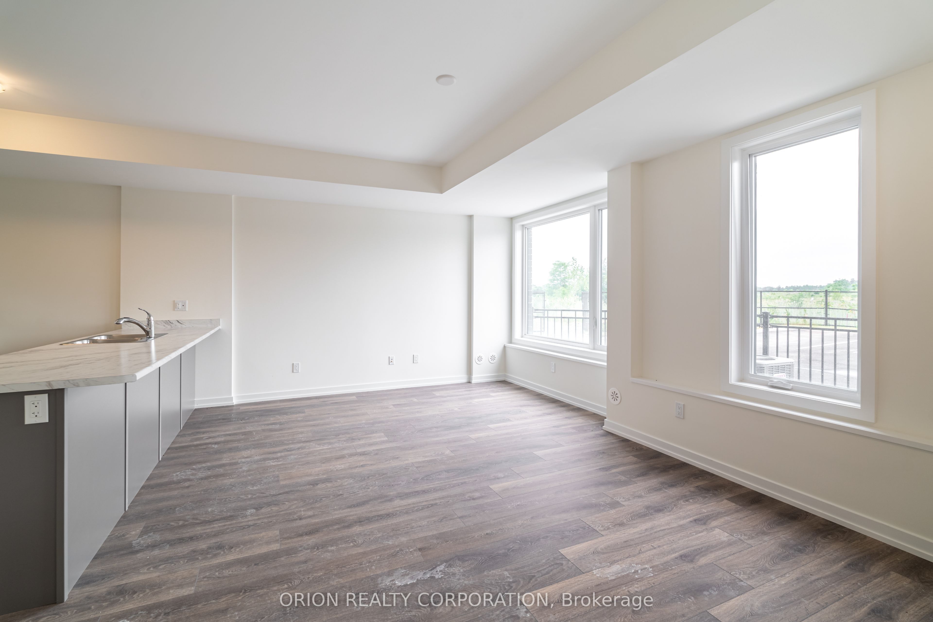 160 Densmore Rd Property Photo 11