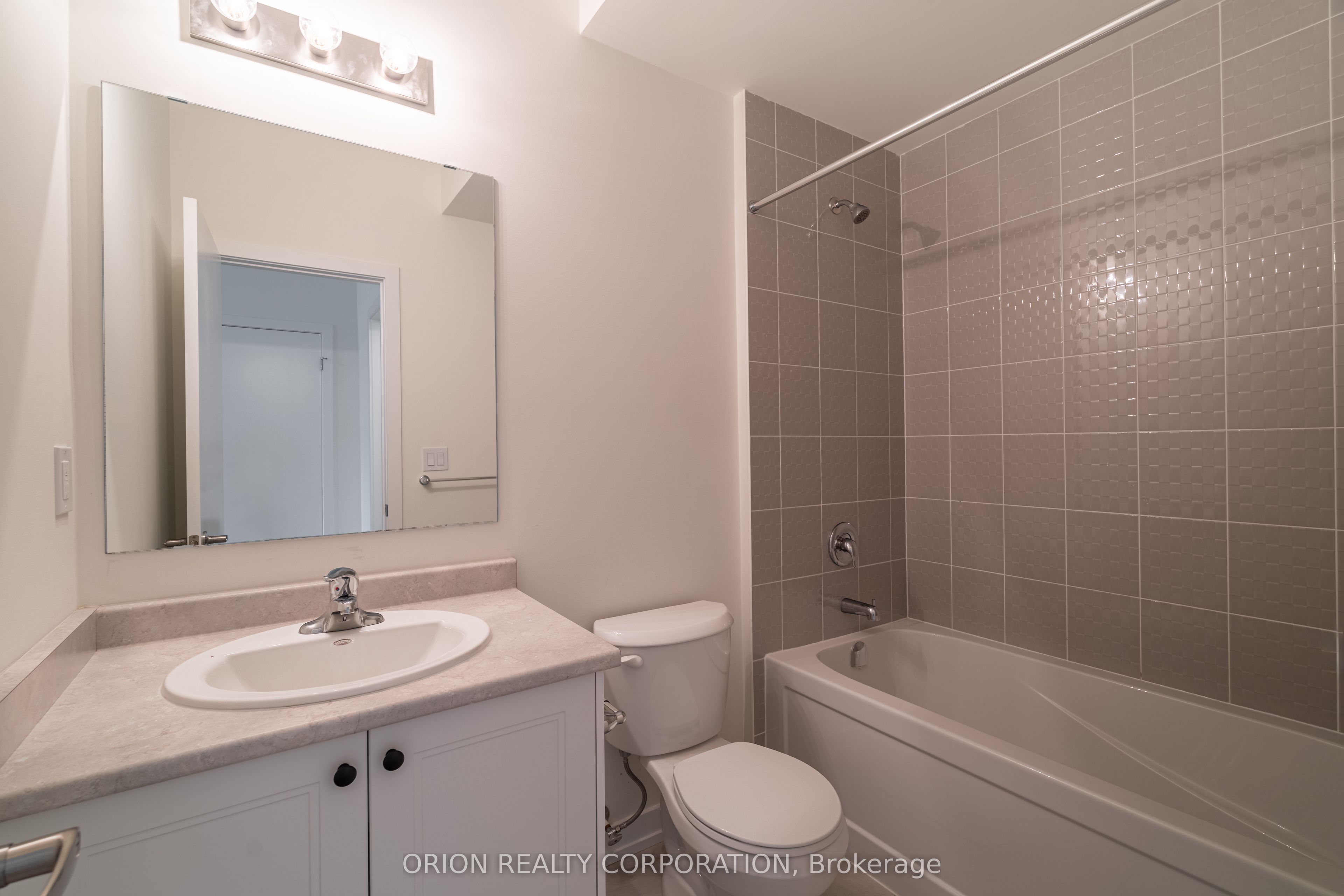 160 Densmore Rd Property Photo 21