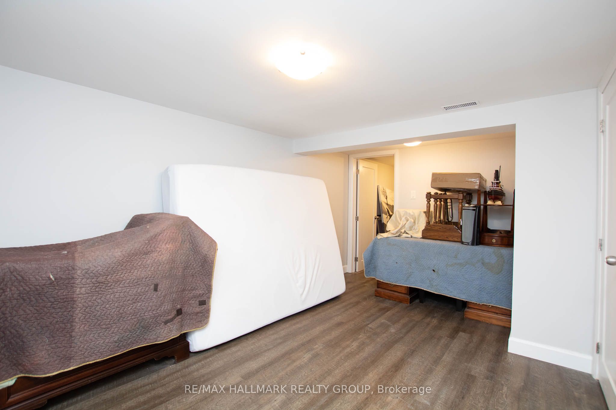 929 Merivale Road Property Photo 28
