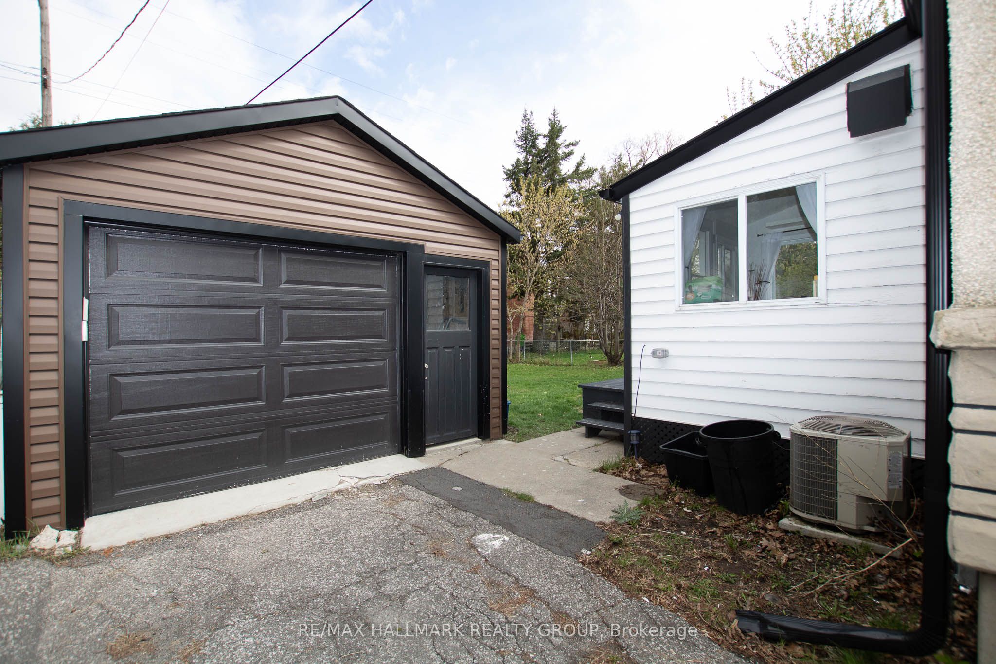 929 Merivale Road Property Photo 30