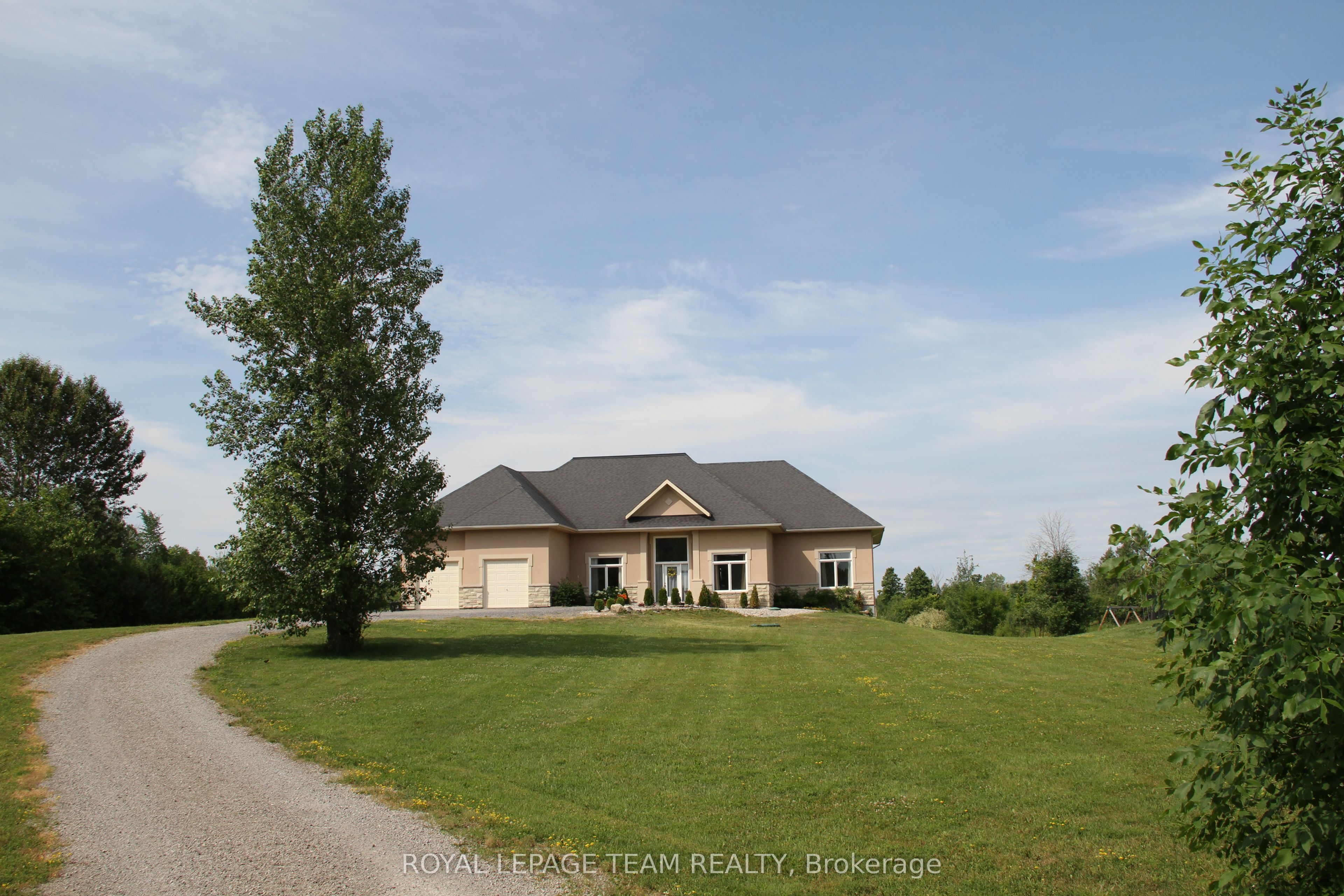 195 Stonewood Drive Property Photo 1