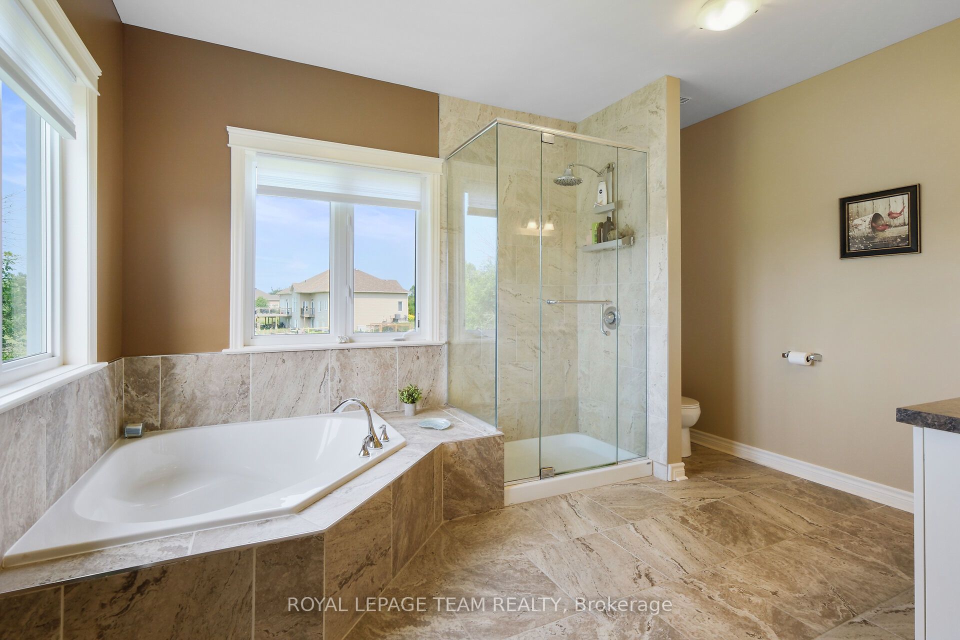 195 Stonewood Drive Property Photo 25