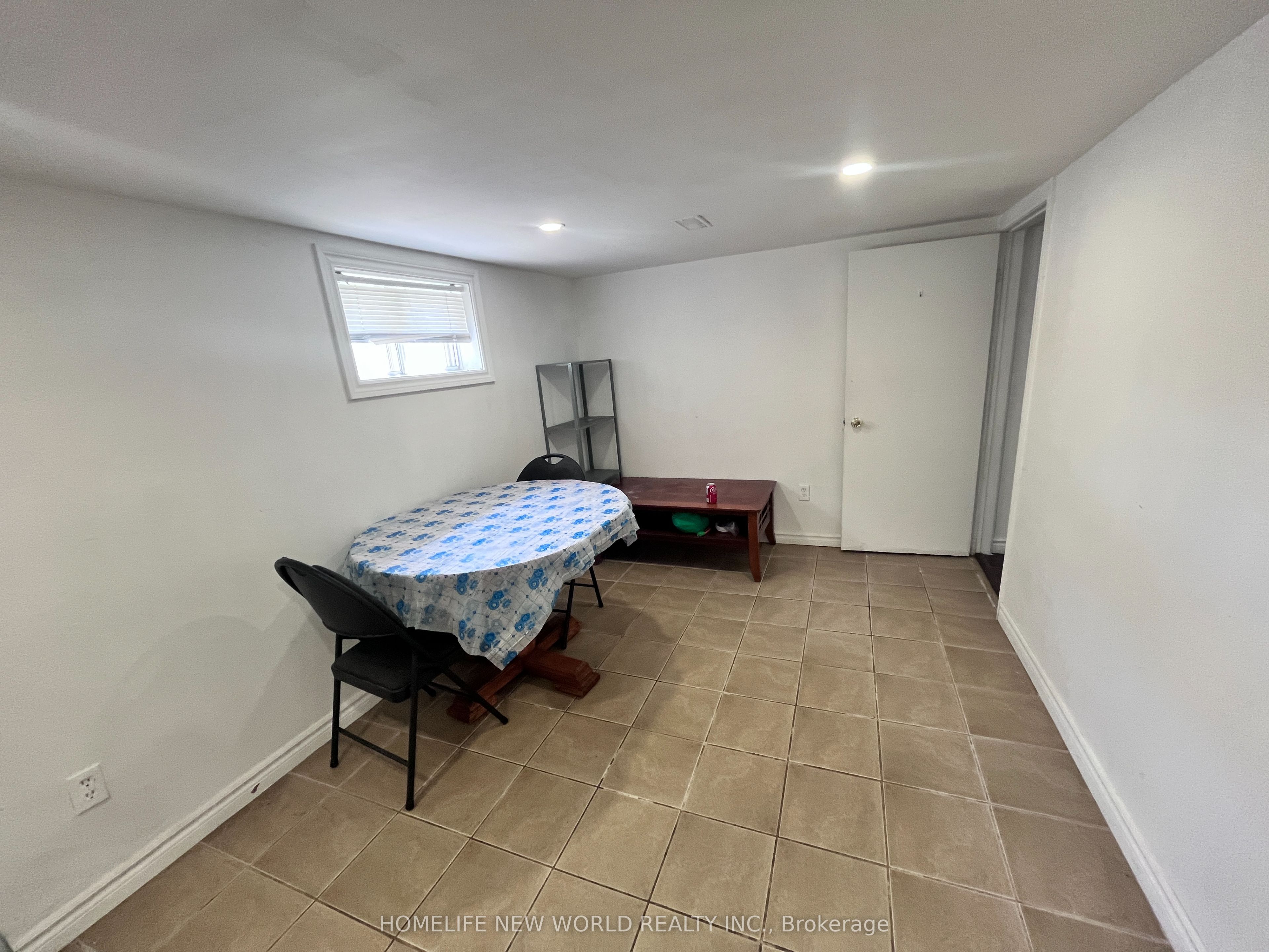 61 Broadway Ave Property Photo 20