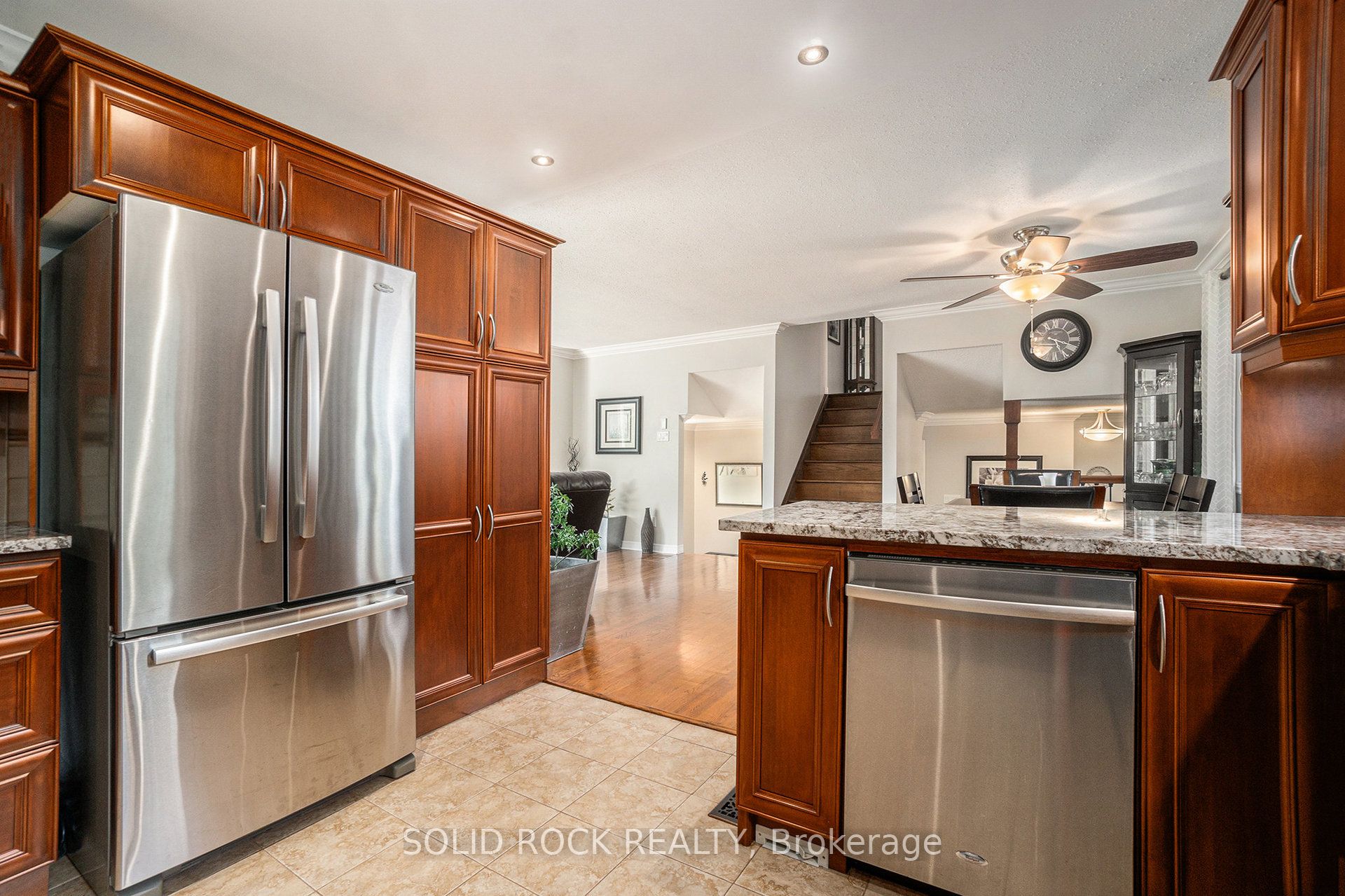 2278 Russland Road Property Photo 17