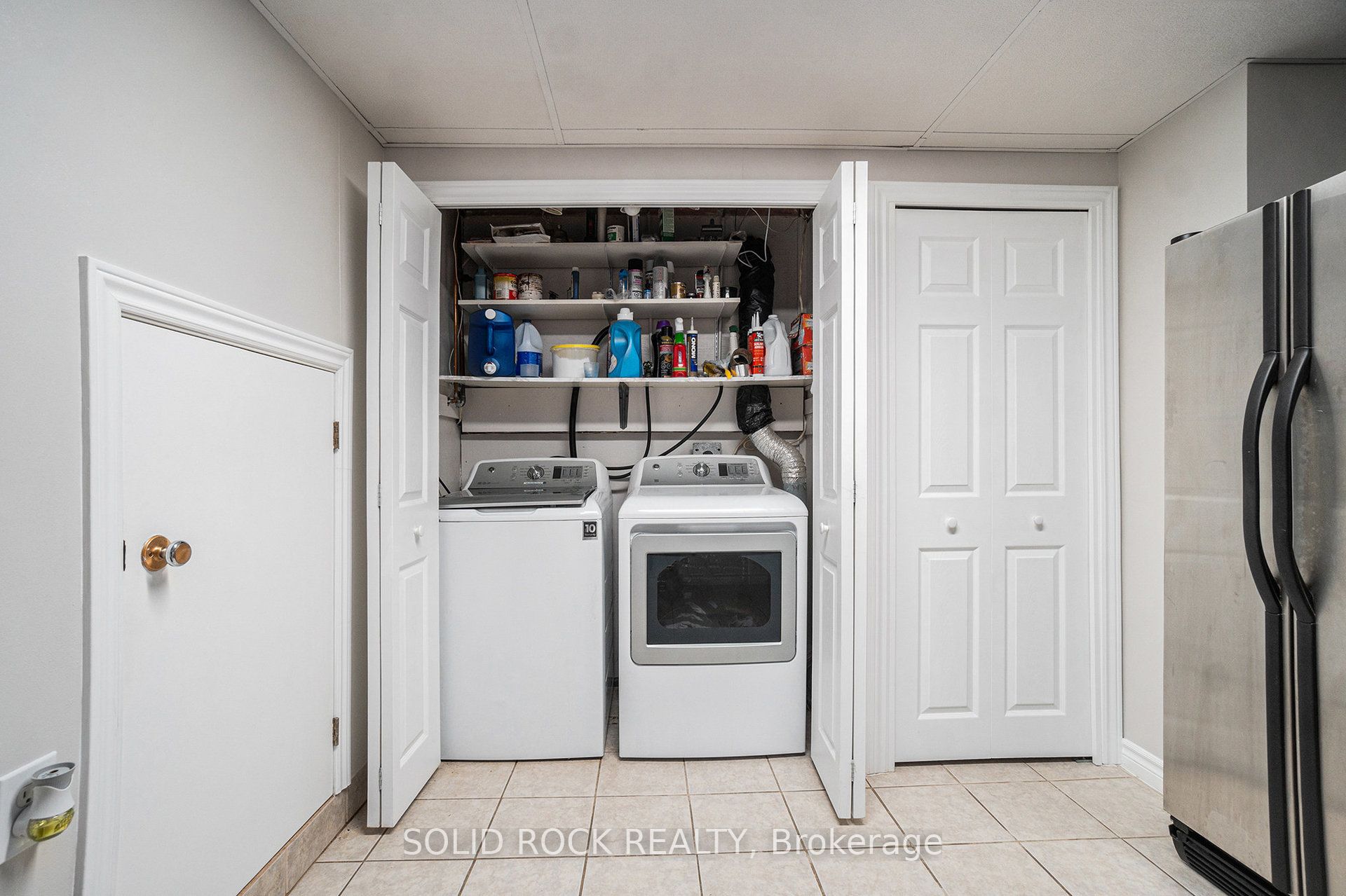 2278 Russland Road Property Photo 37