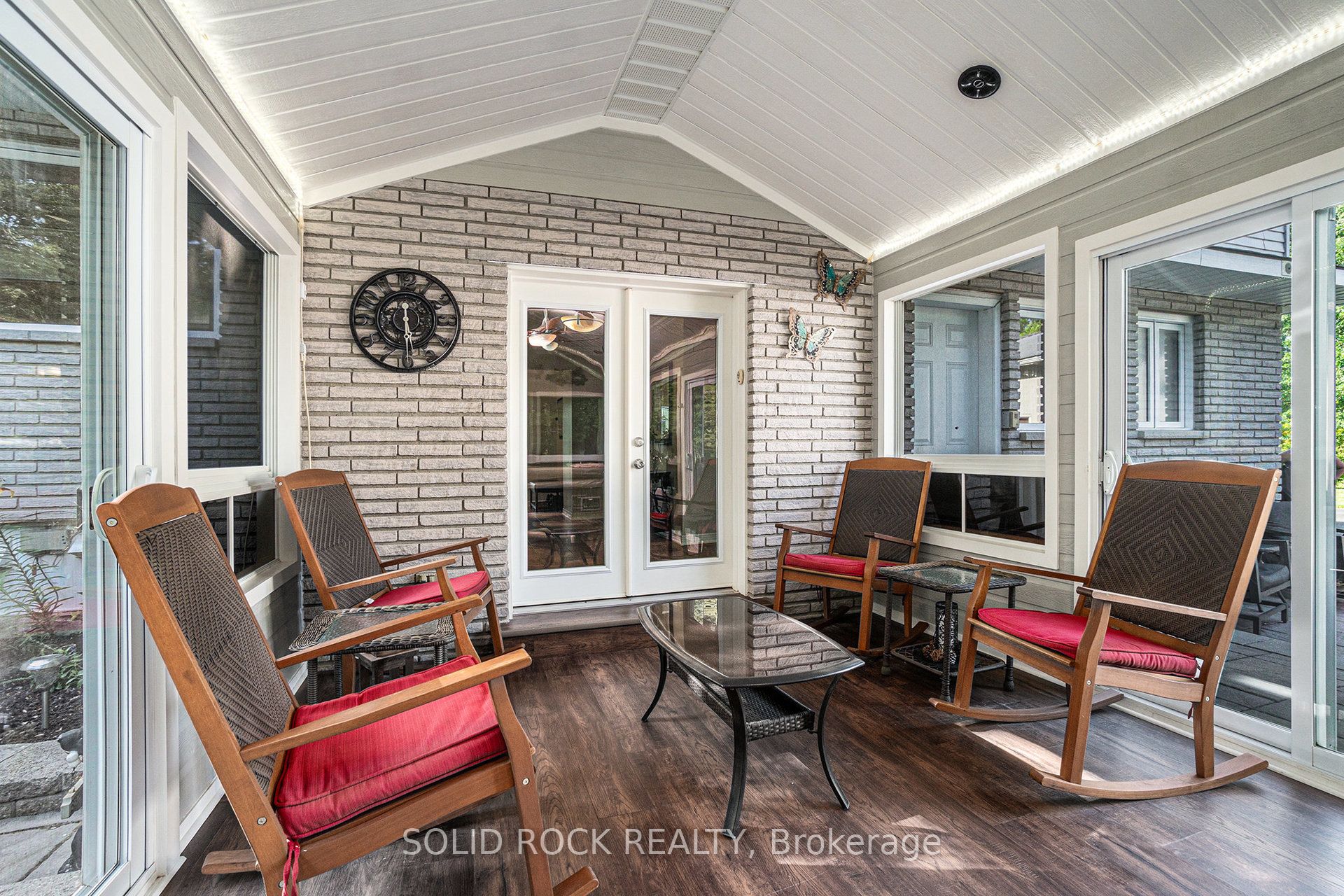 2278 Russland Road Property Photo 39