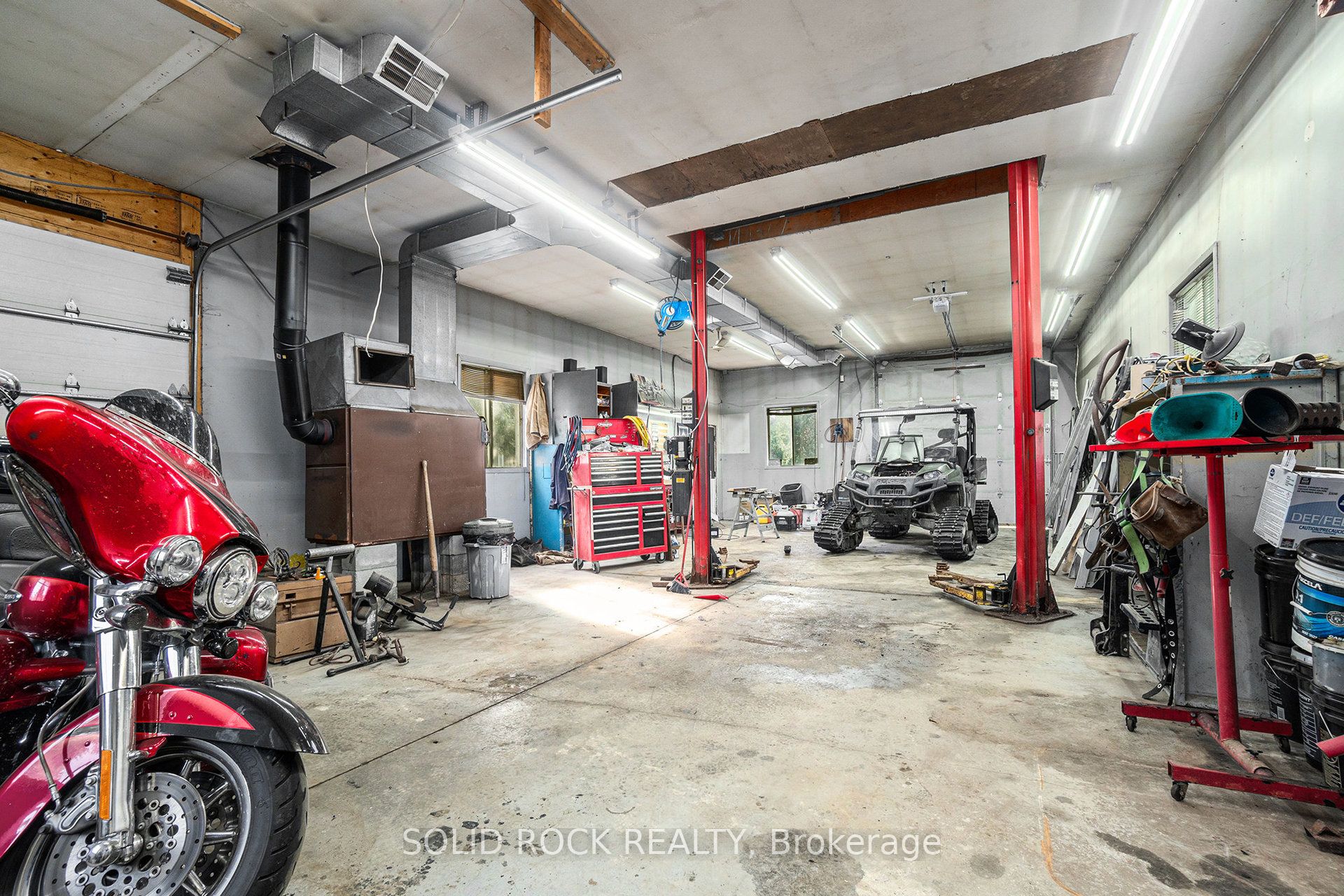 2278 Russland Road Property Photo 47