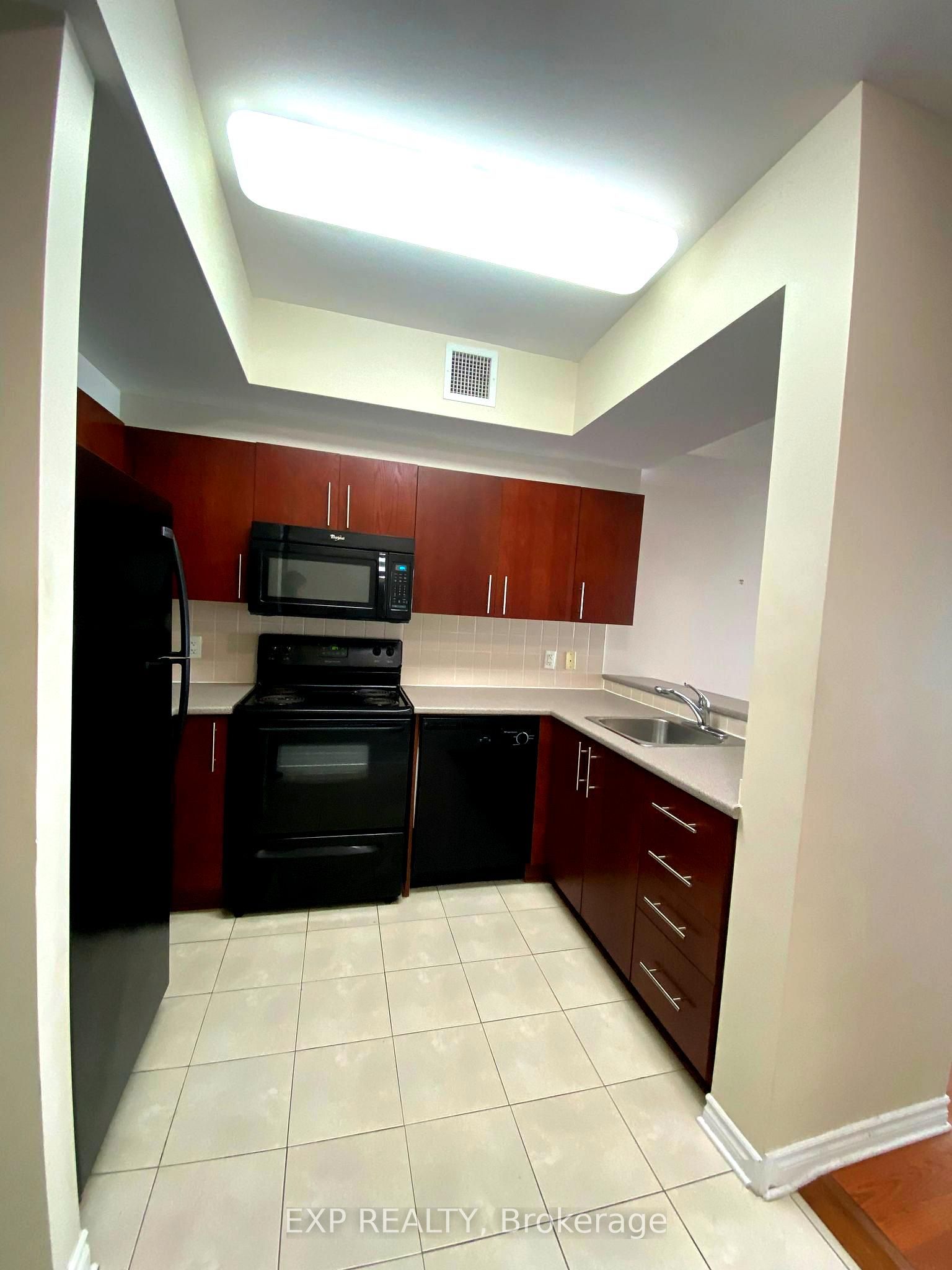 200 Rideau Street 1503 Property Photo 2
