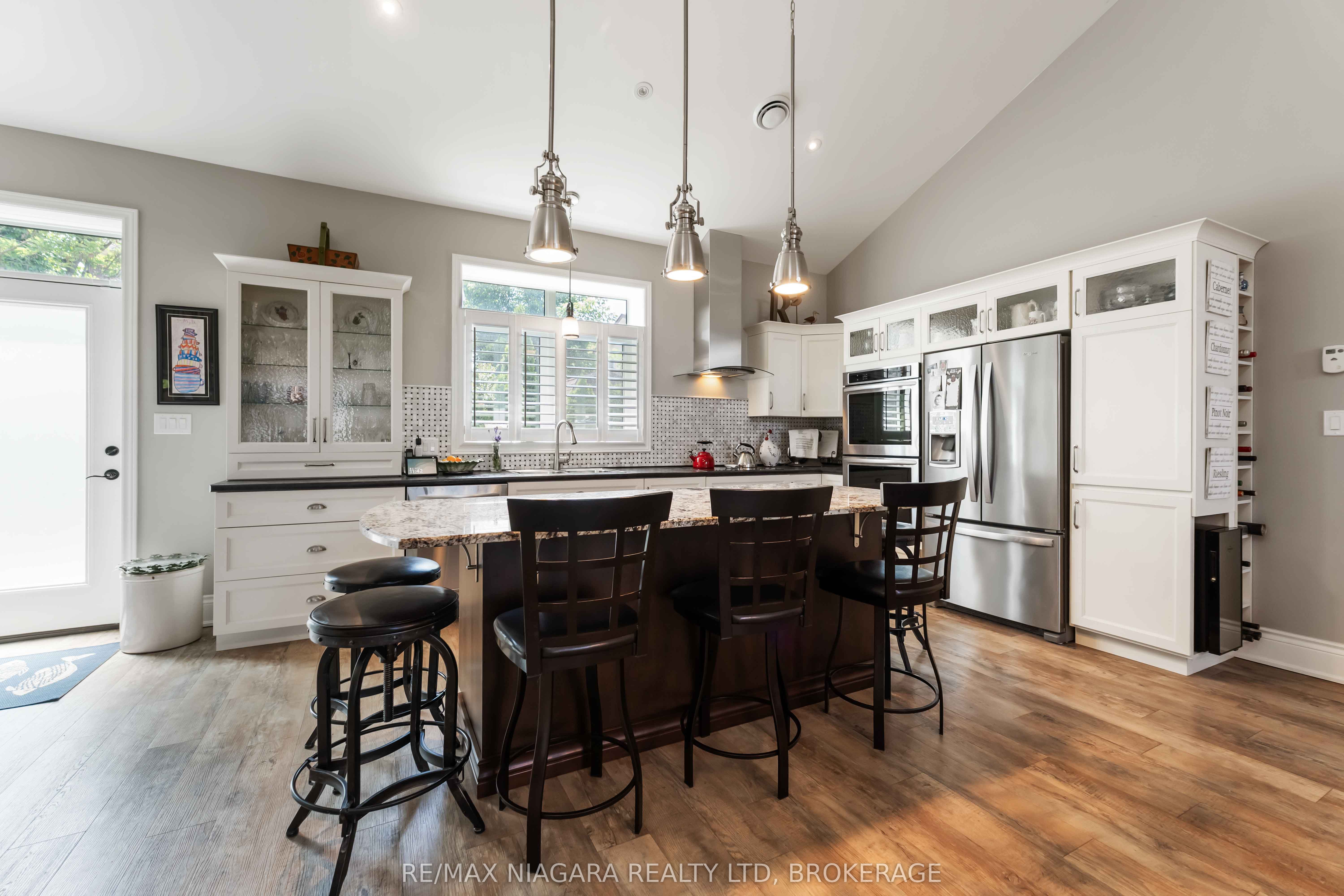 4152 Bridgewater Street Property Photo 11