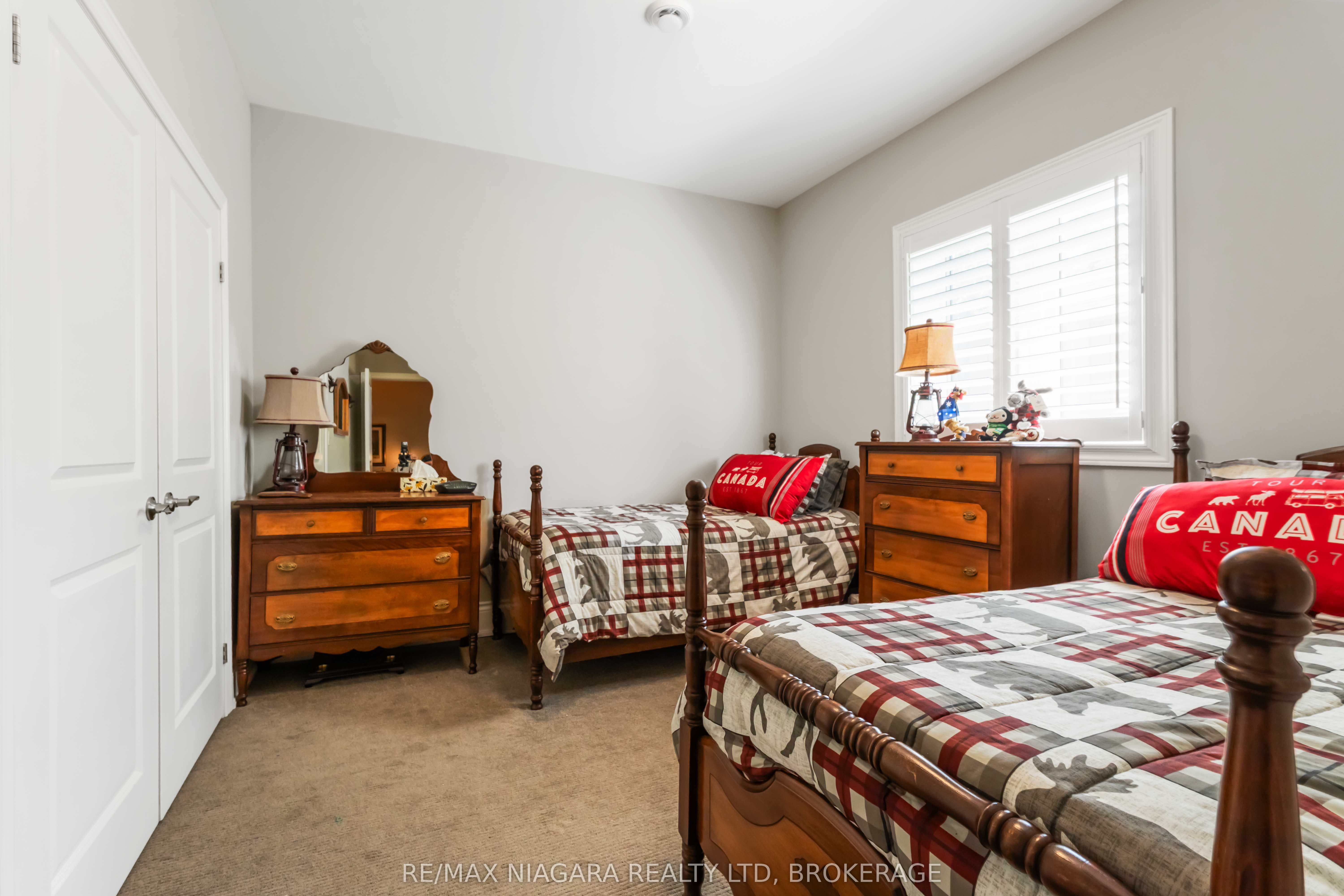 4152 Bridgewater Street Property Photo 14
