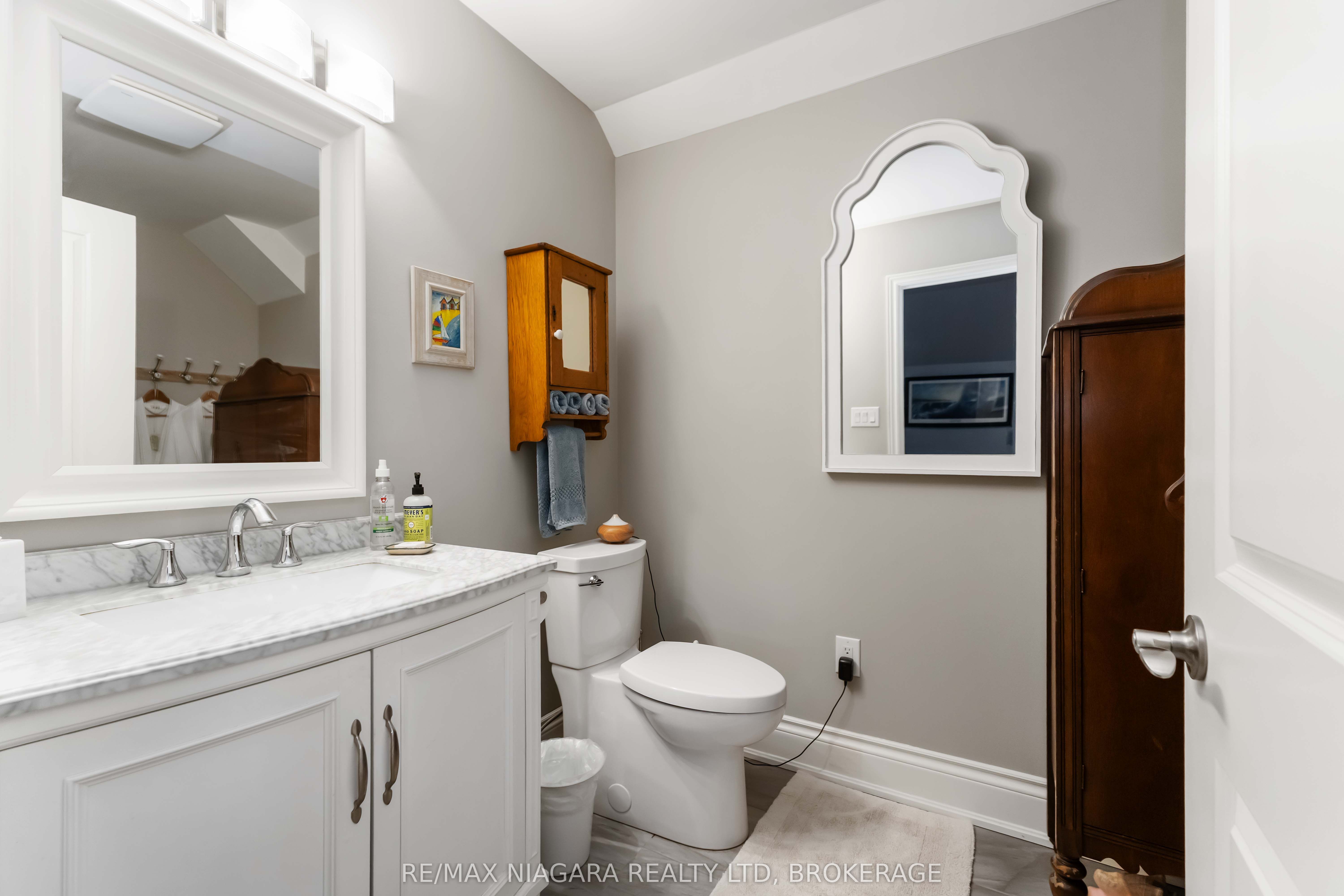4152 Bridgewater Street Property Photo 24
