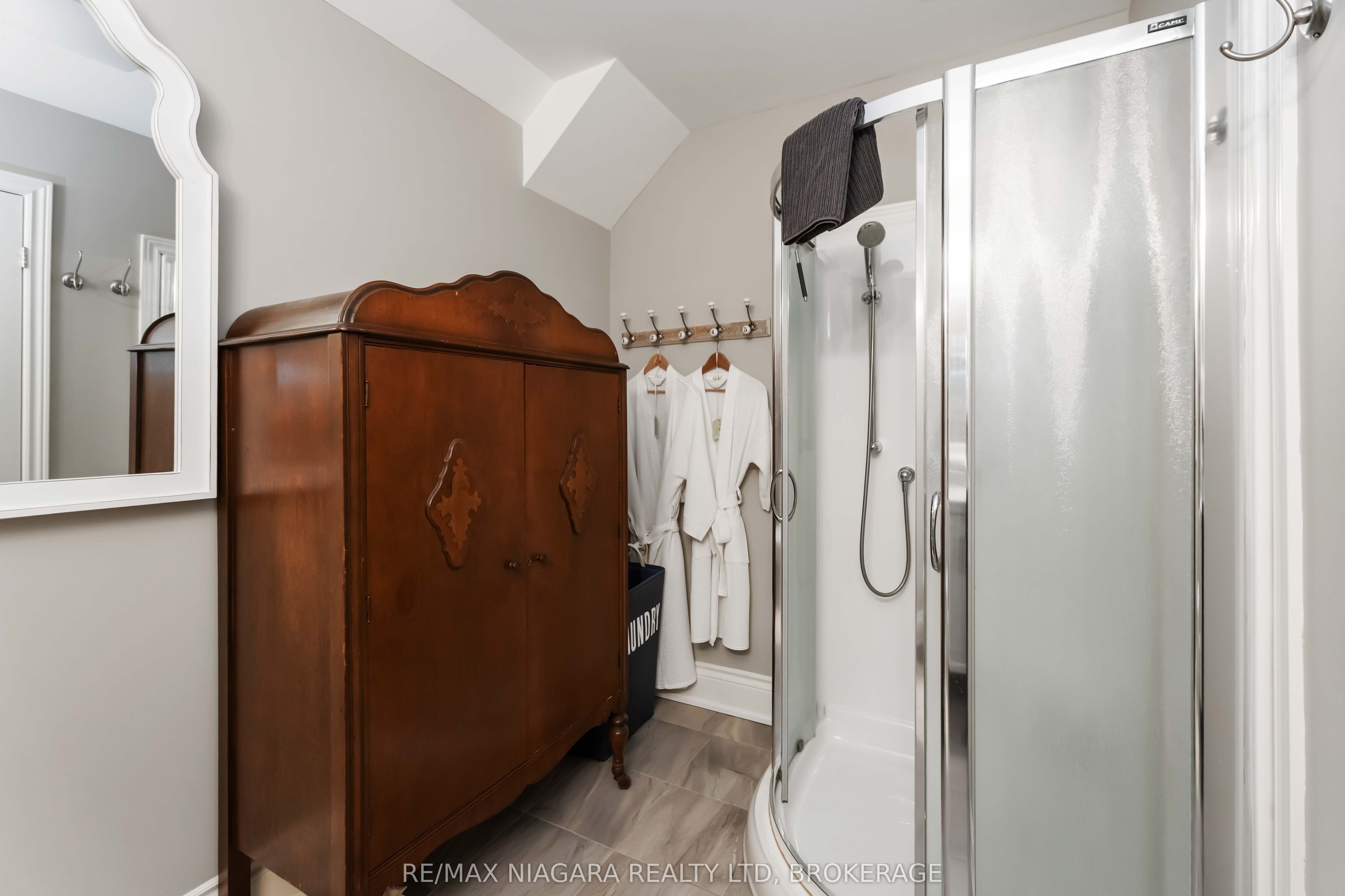 4152 Bridgewater Street Property Photo 25