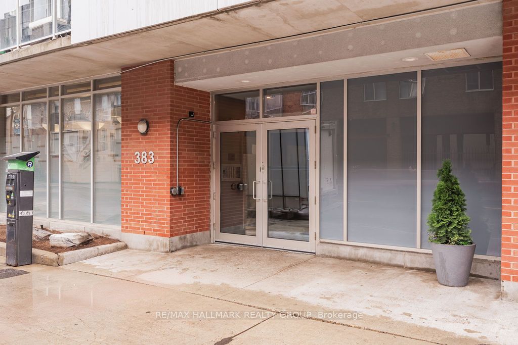383 Cumberland St Property Photo 2