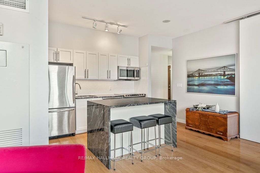 383 Cumberland St Property Photo 12